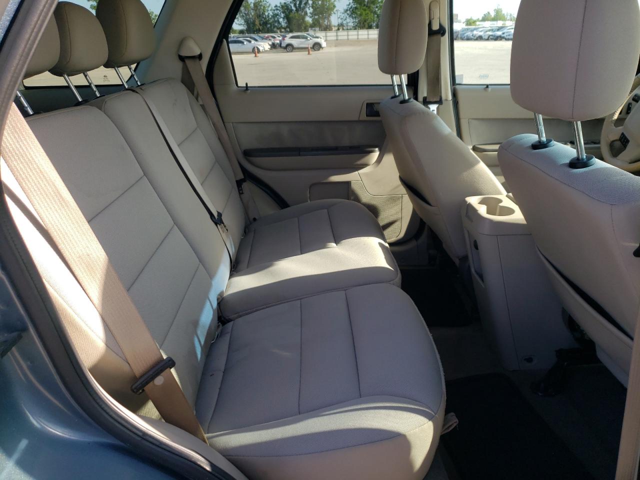 Photo 6 from auction – 2011 FORD ESCAPE XLT with VIN 1FMCU0D75BKA31756