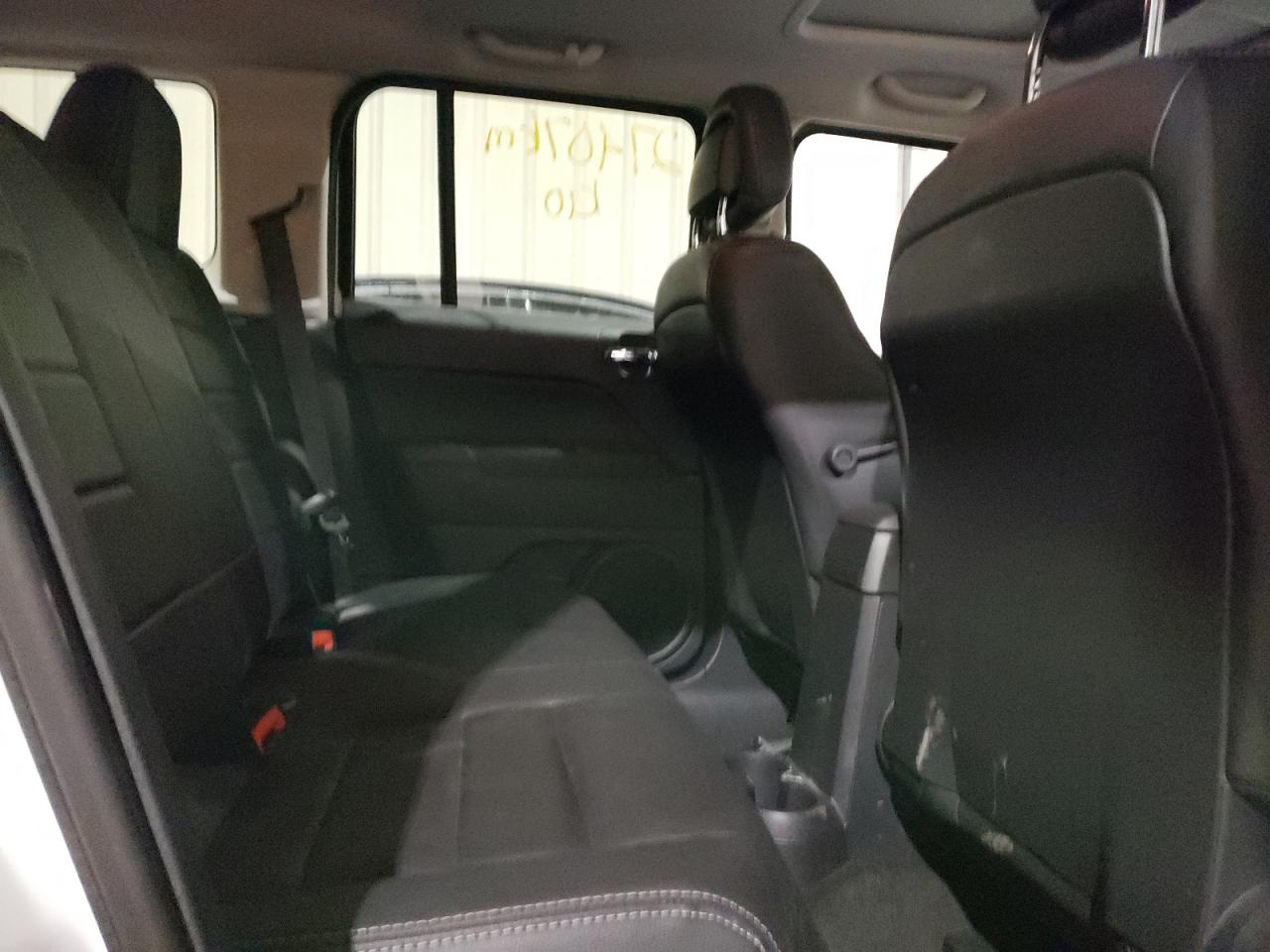 Photo 6 from auction – 2016 JEEP PATRIOT with VIN 1C4NJRAB1GD797238