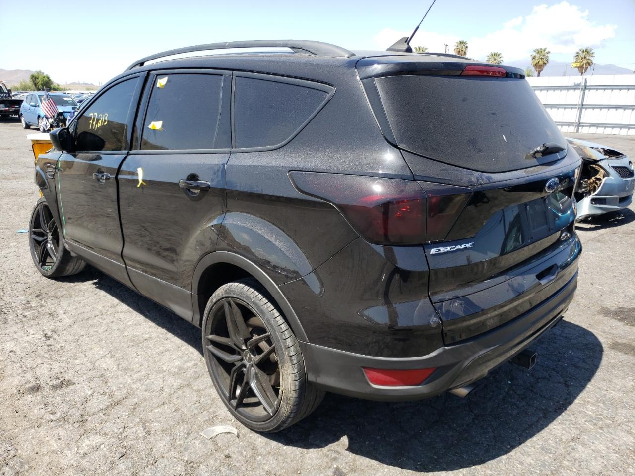 Photo 3 from auction – 2019 FORD ESCAPE SE with VIN 1FMCU0GDXKUC55286