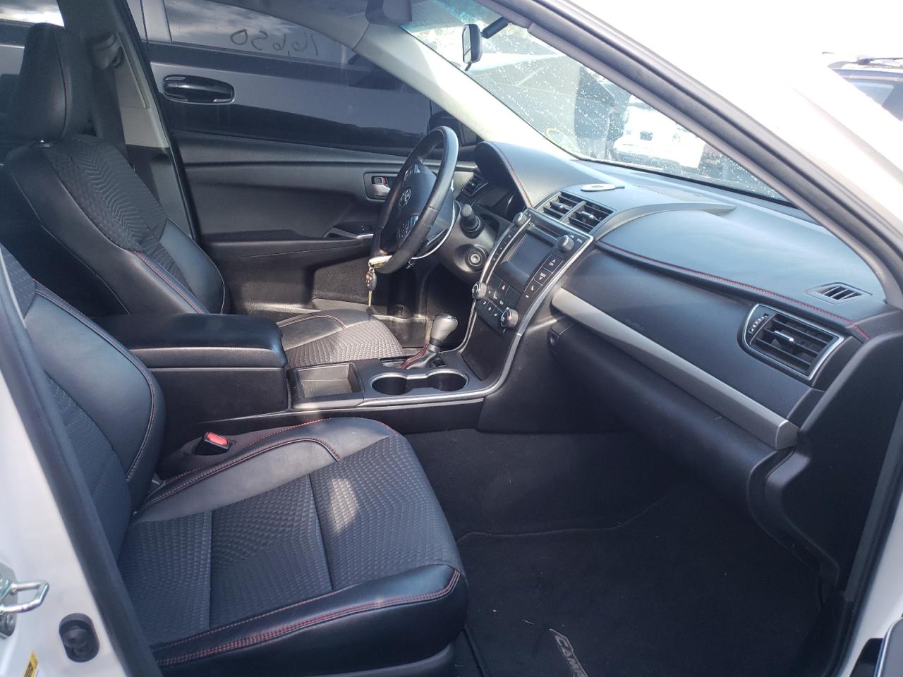 Photo 5 from auction – 2015 TOYOTA CAMRY LE with VIN 4T1BF1FK0FU114390