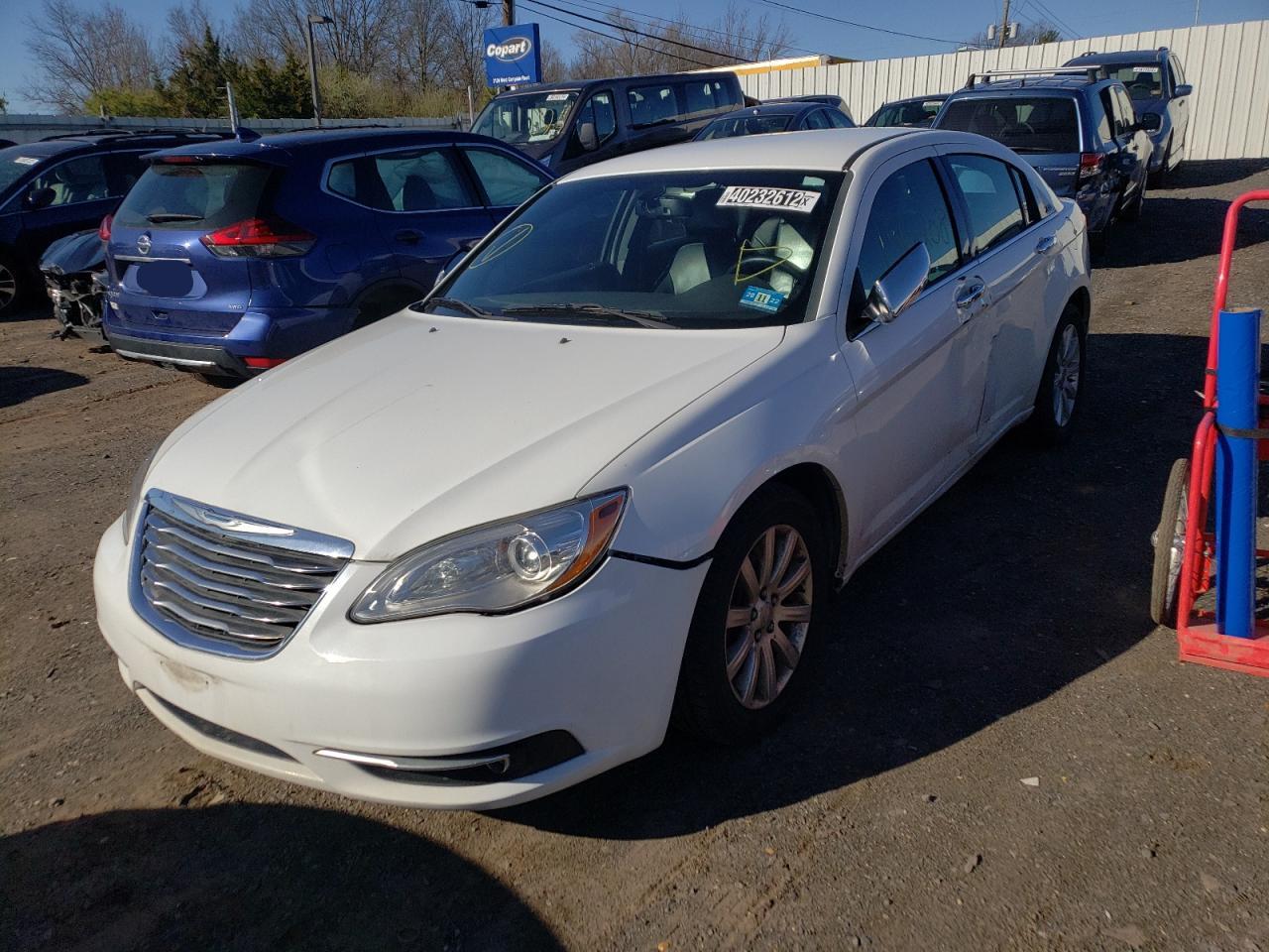 Photo 2 from auction – 2013 CHRYSLER 200 LIMITE with VIN 1C3CCBCG0DN514954