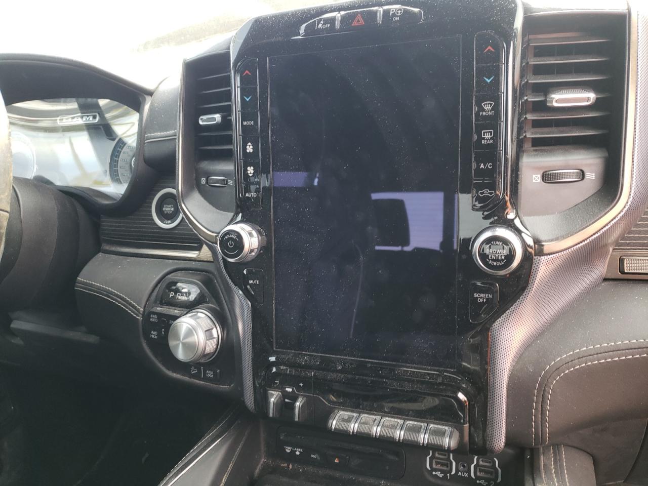 Photo 9 from auction – 2019 RAM 1500 LIMIT with VIN 1C6SRFPT9KN734926