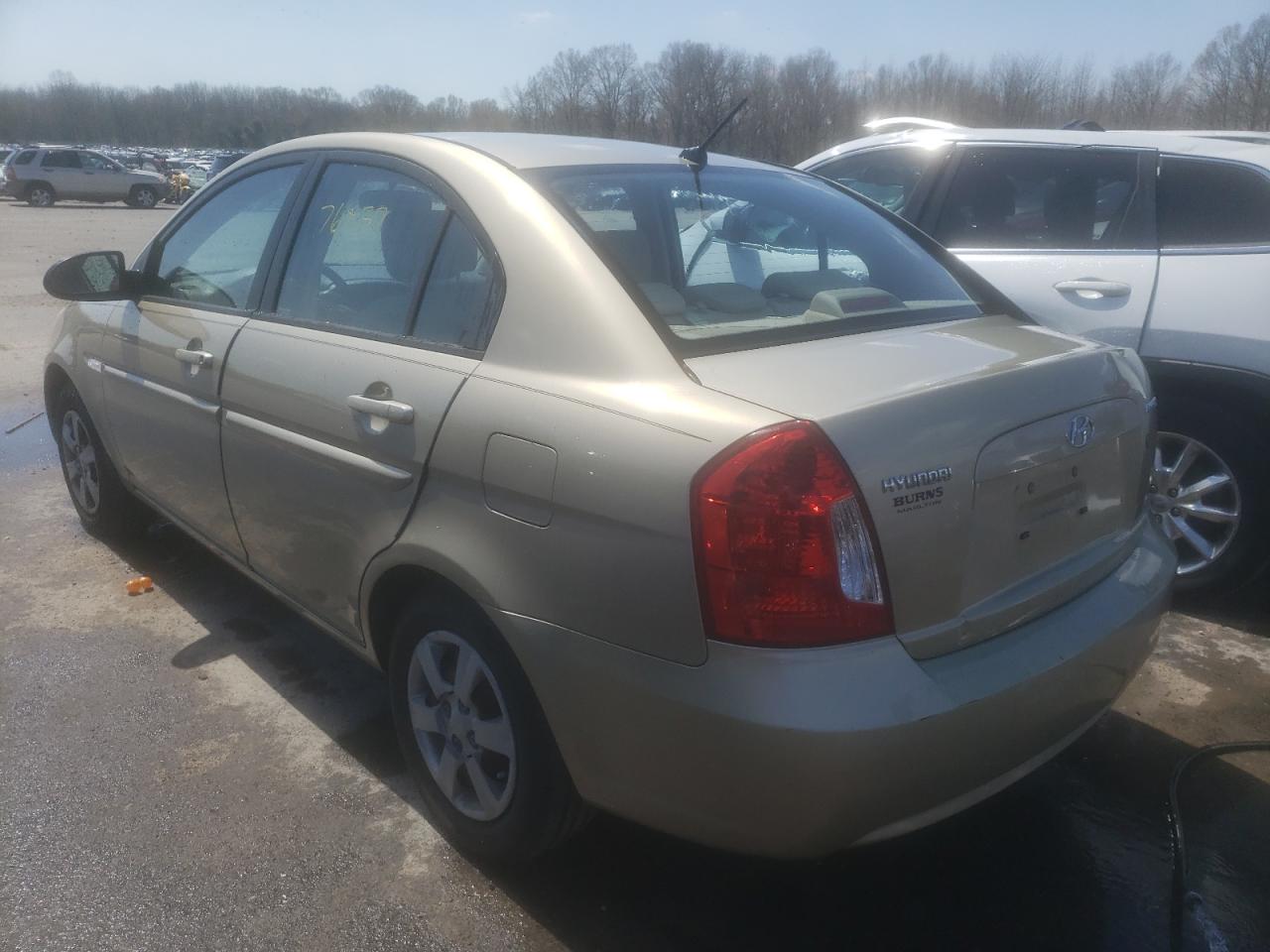 Photo 3 from auction – 2007 HYUNDAI ACCENT GLS with VIN KMHCN46C87U094845