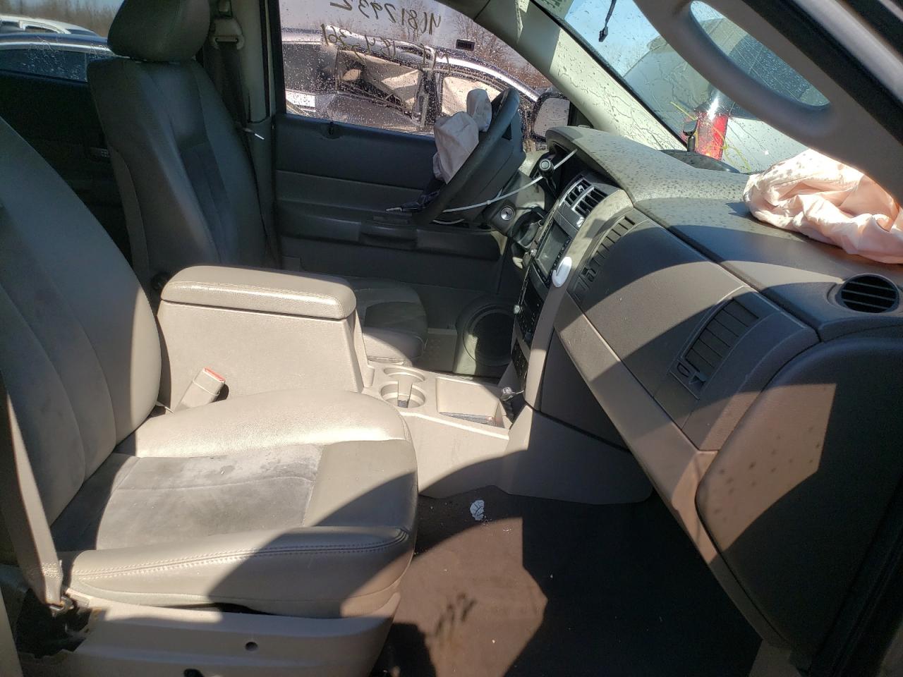 Photo 5 from auction – 2008 DODGE DURANGO LI with VIN 1D8HB58N28F135405