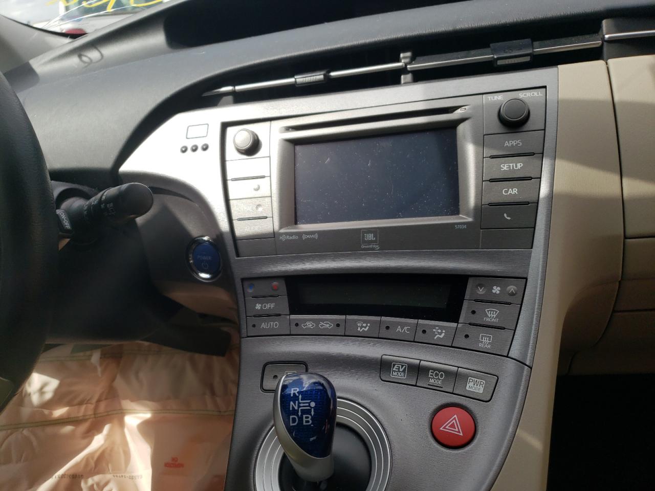 Photo 9 from auction – 2015 TOYOTA PRIUS with VIN JTDKN3DU4F0461932
