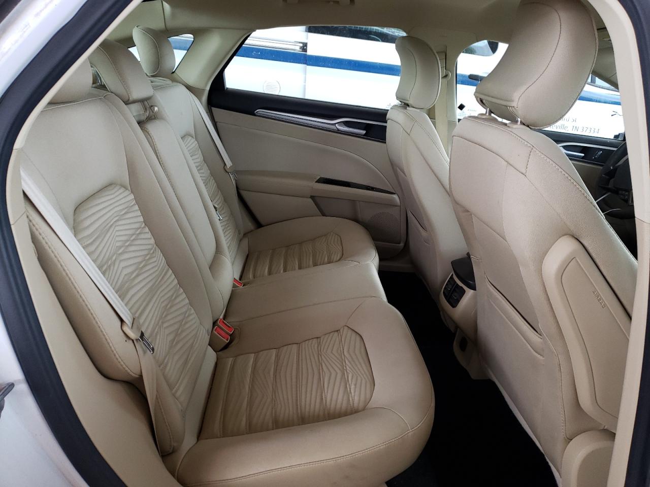 Photo 6 from auction – 2016 FORD FUSION SE with VIN 3FA6P0H74GR394058