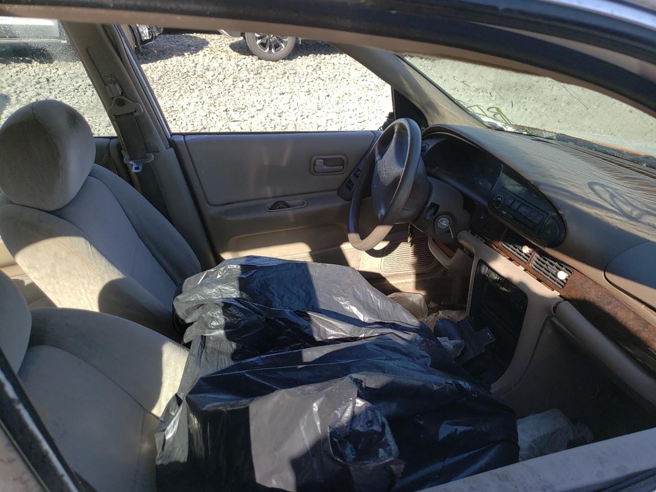 Photo 5 from auction – 1995 NISSAN ALTIMA XE with VIN 1N4BU31DXSC177162
