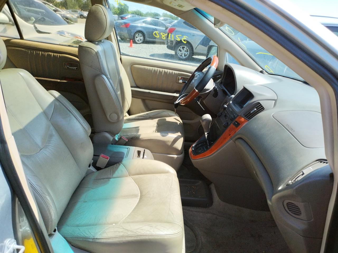 Photo 5 from auction – 2003 LEXUS RX 300 with VIN JTJGF10U130153719
