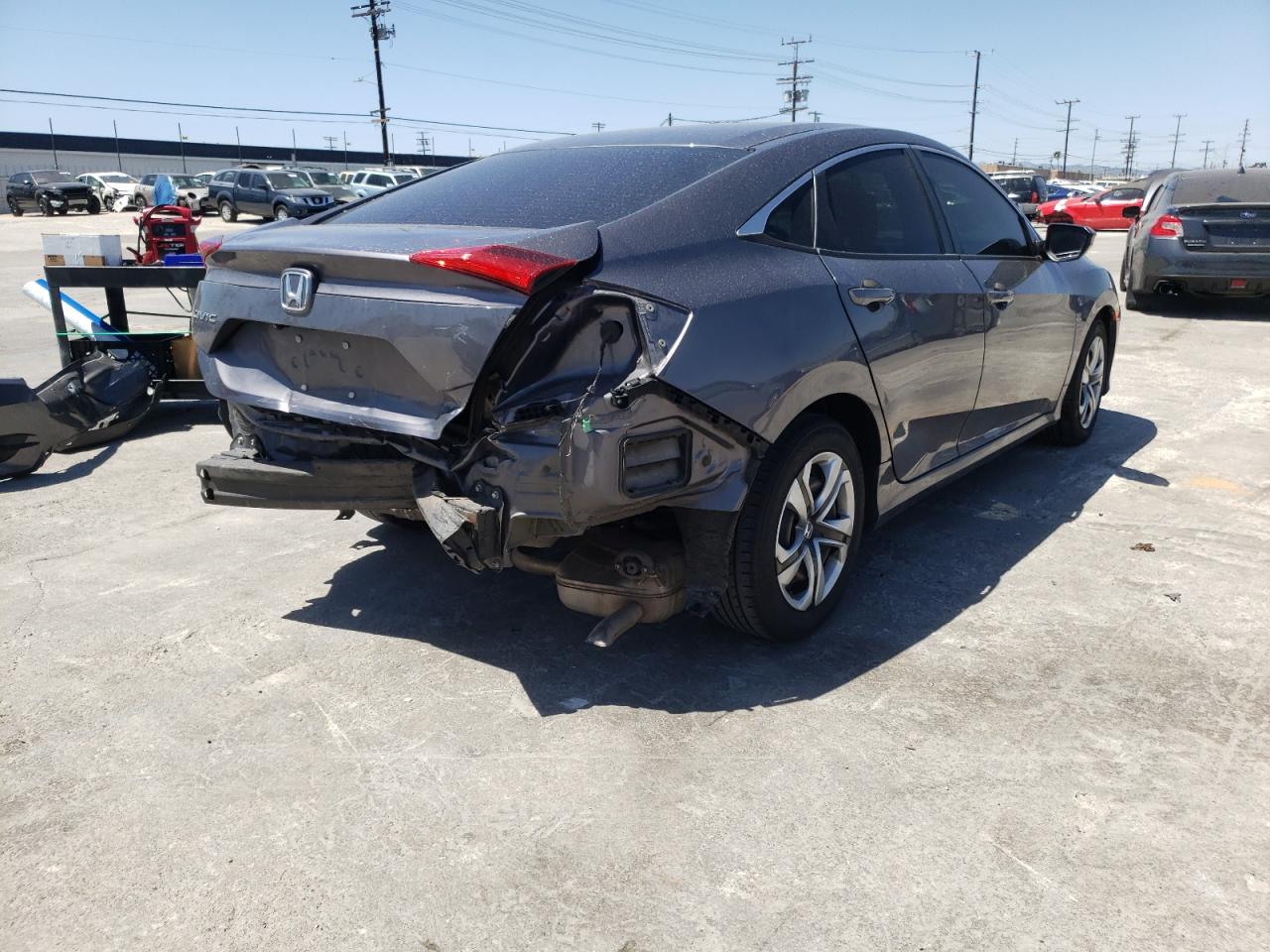 Photo 4 from auction – 2017 HONDA CIVIC LX with VIN 19XFC2E51HE064729