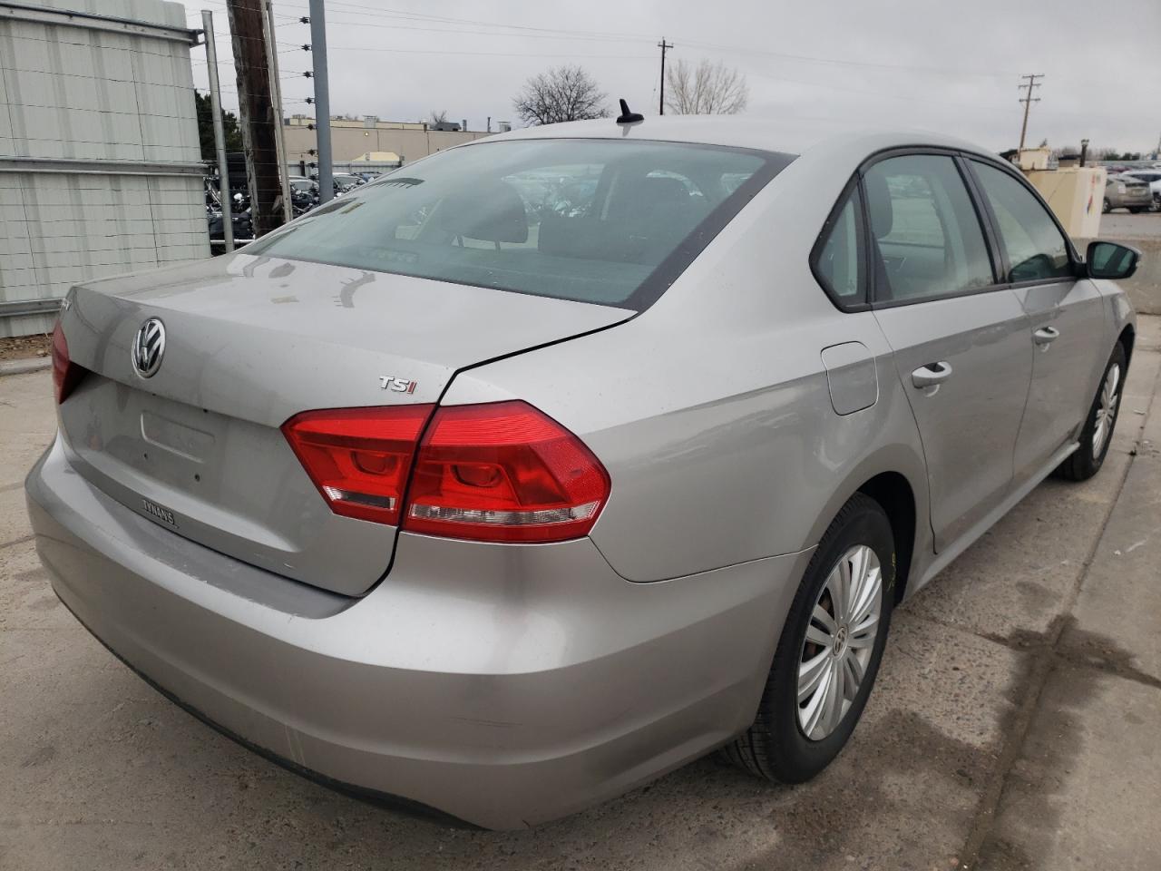 Photo 4 from auction – 2014 VOLKSWAGEN PASSAT S with VIN 1VWAS7A35EC093147