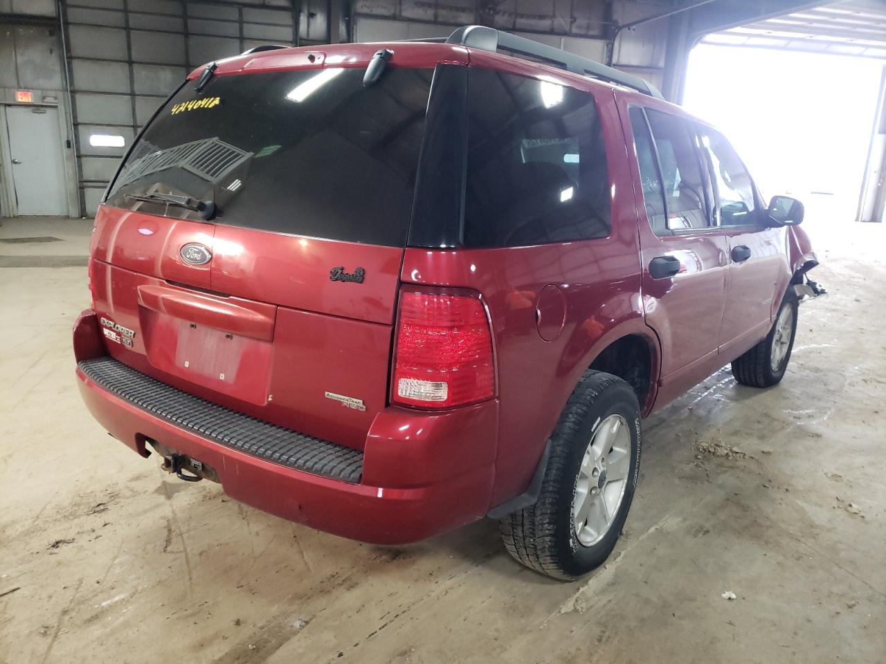 Photo 4 from auction – 2005 FORD EXPLORER X with VIN 1FMZU73K15UB84135