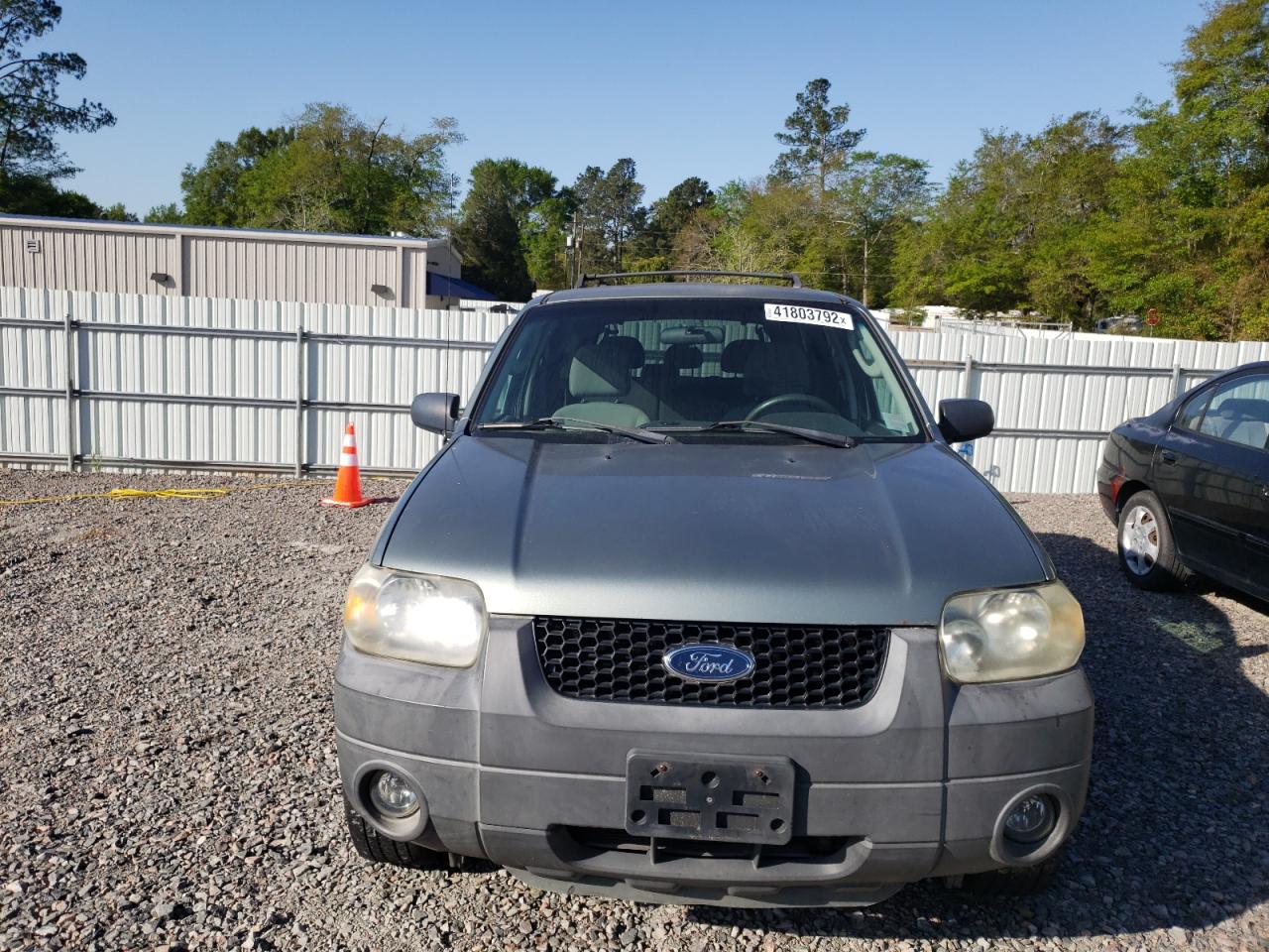 Photo 9 from auction – 2005 FORD ESCAPE with VIN 1FMYU03195KC21728