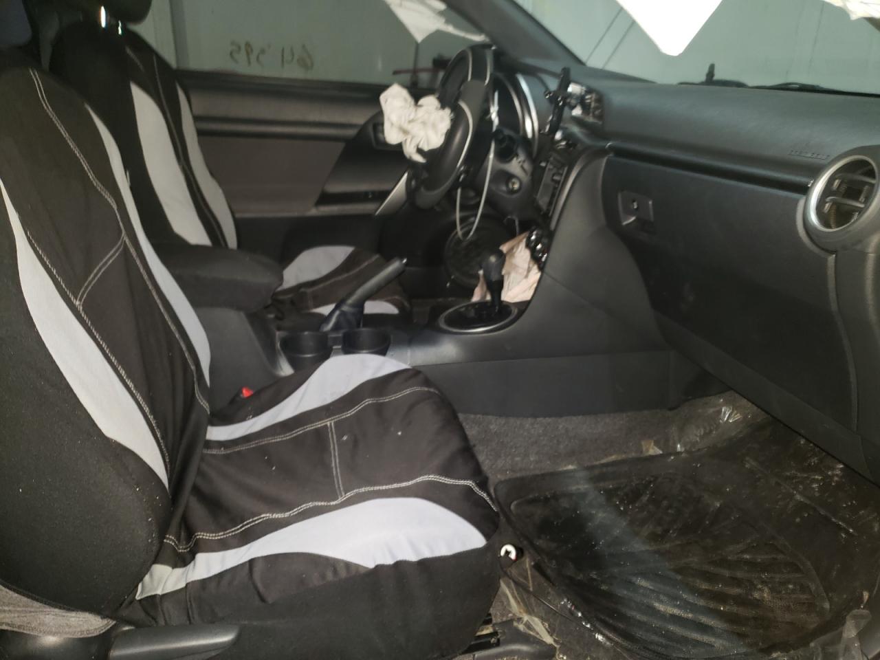 Photo 5 from auction – 2014 TOYOTA SCION TC with VIN JTKJF5C7XE3087994