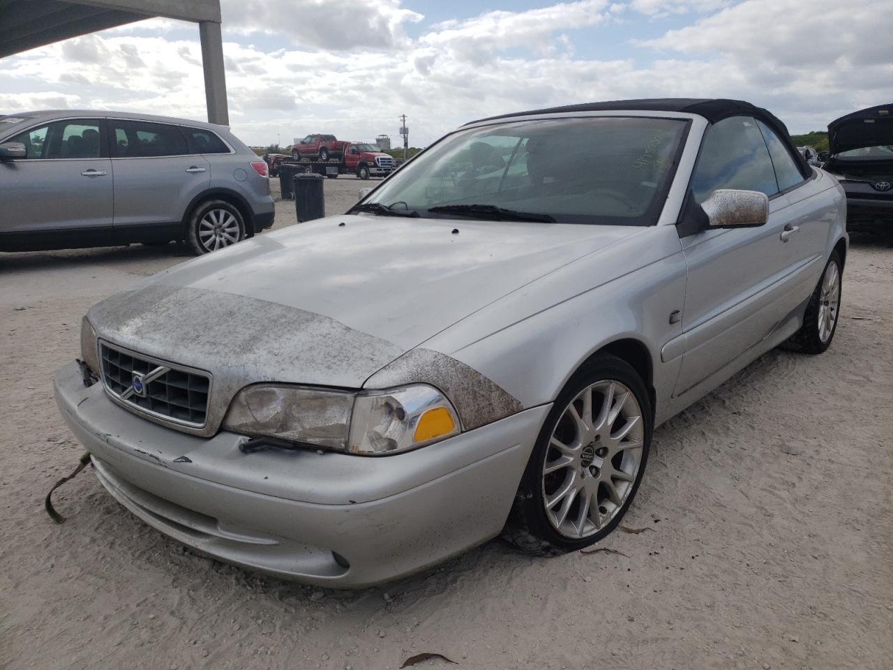 Photo 2 from auction – 2004 VOLVO C70 LPT with VIN YV1NC63D74J063086
