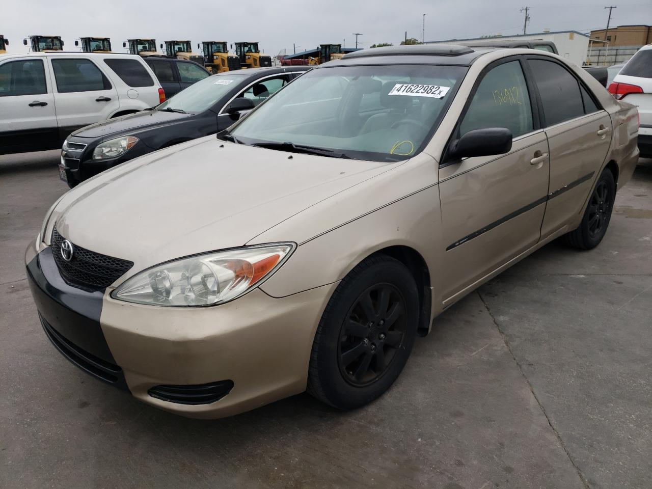Photo 2 from auction – 2002 TOYOTA CAMRY LE with VIN 4T1BE32K02U592176