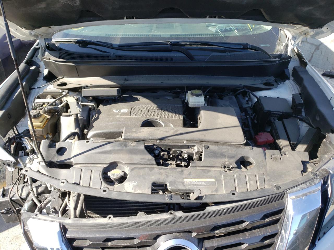 Photo 7 from auction – 2017 NISSAN PATHFINDER with VIN 5N1DR2MN5HC608160
