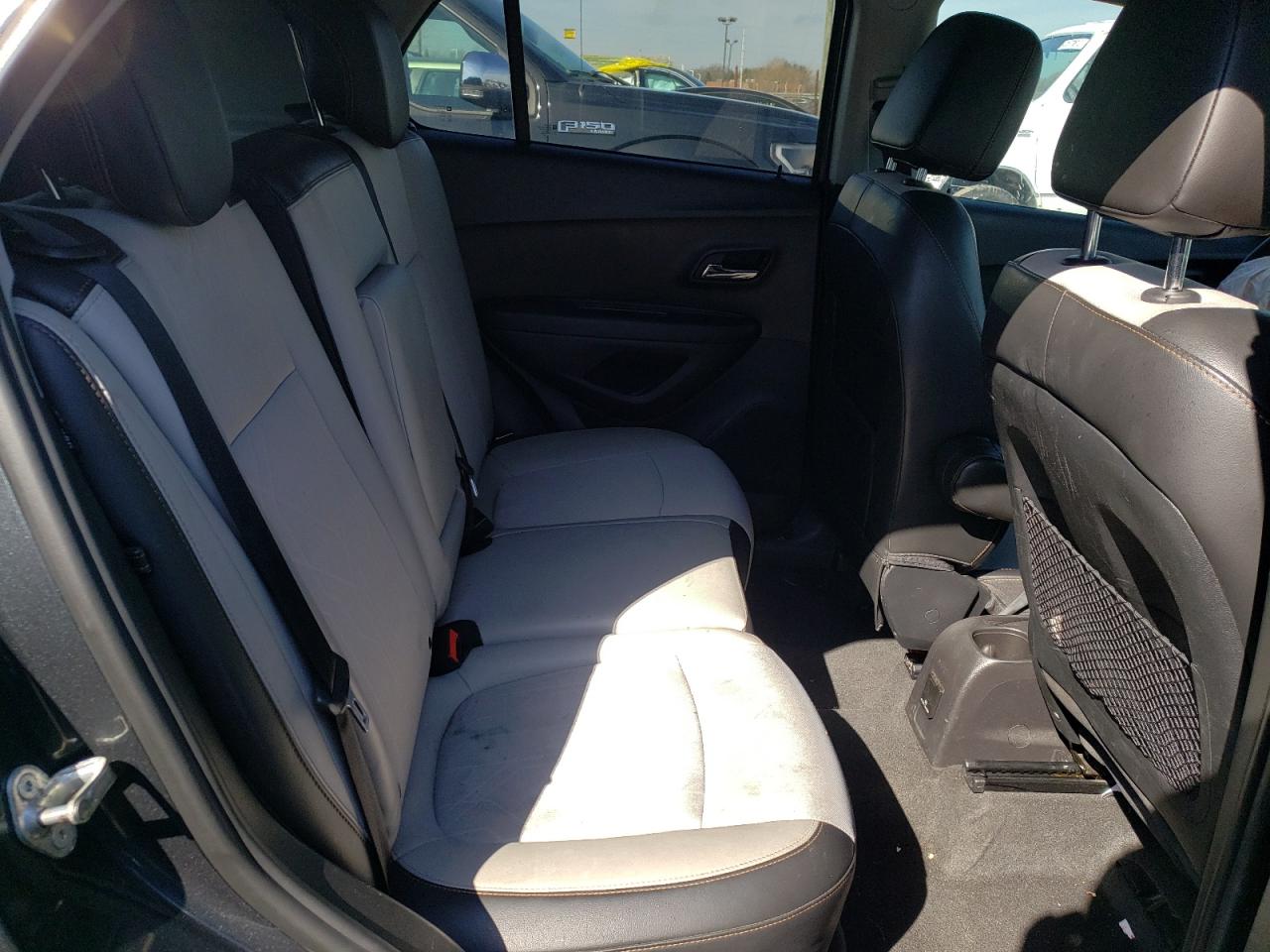 Photo 6 from auction – 2018 CHEVROLET TRAX 1LT with VIN 3GNCJLSB9JL288378