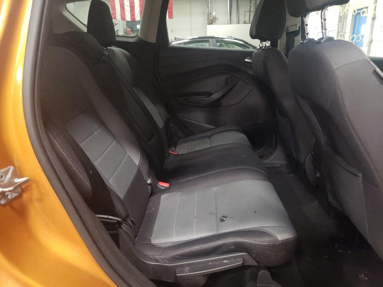 Photo 6 from auction – 2016 FORD ESCAPE SE with VIN 1FMCU9GX9GUC61182