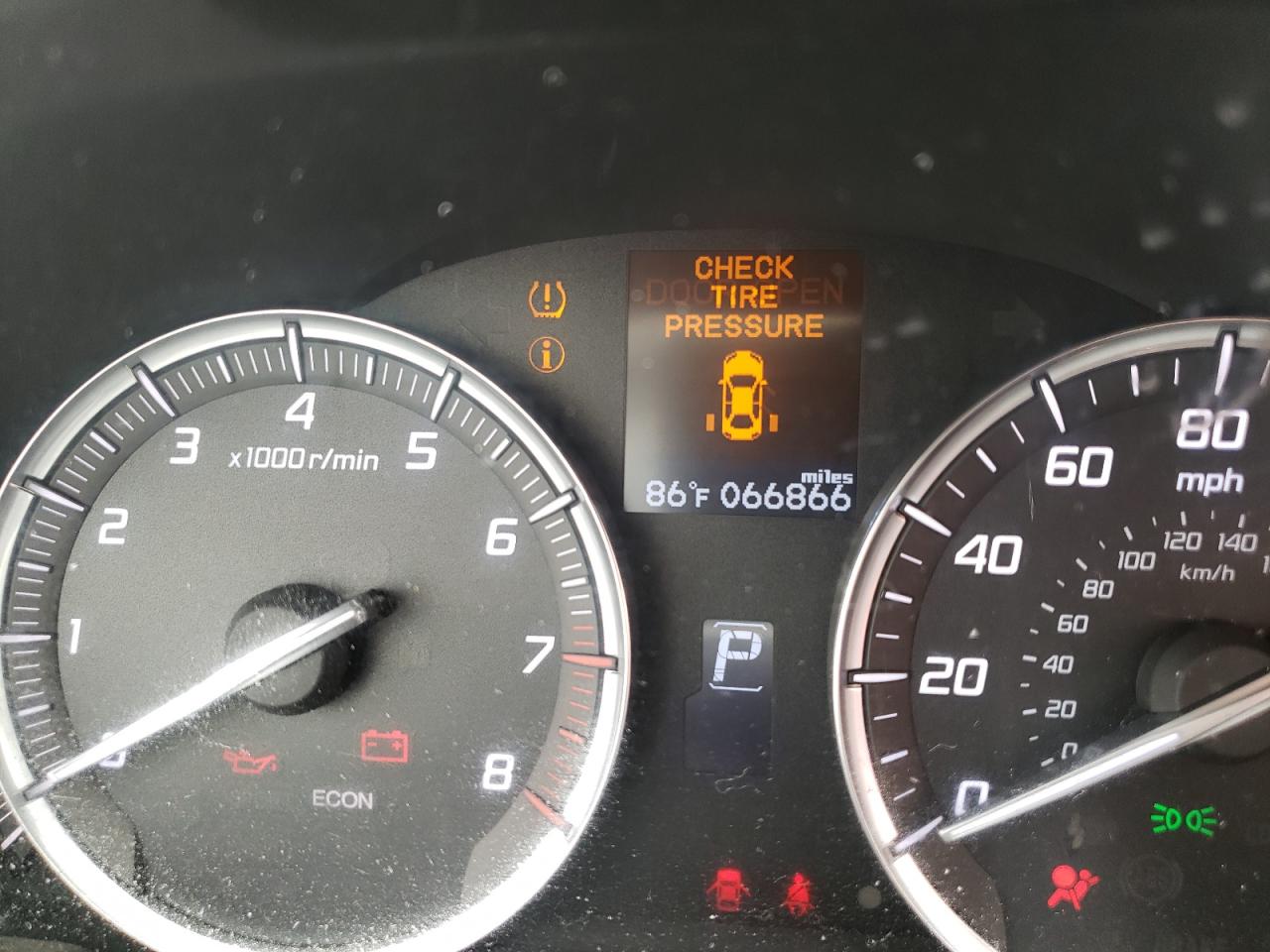 Photo 8 from auction – 2017 ACURA TLX with VIN 19UUB2F37HA007611