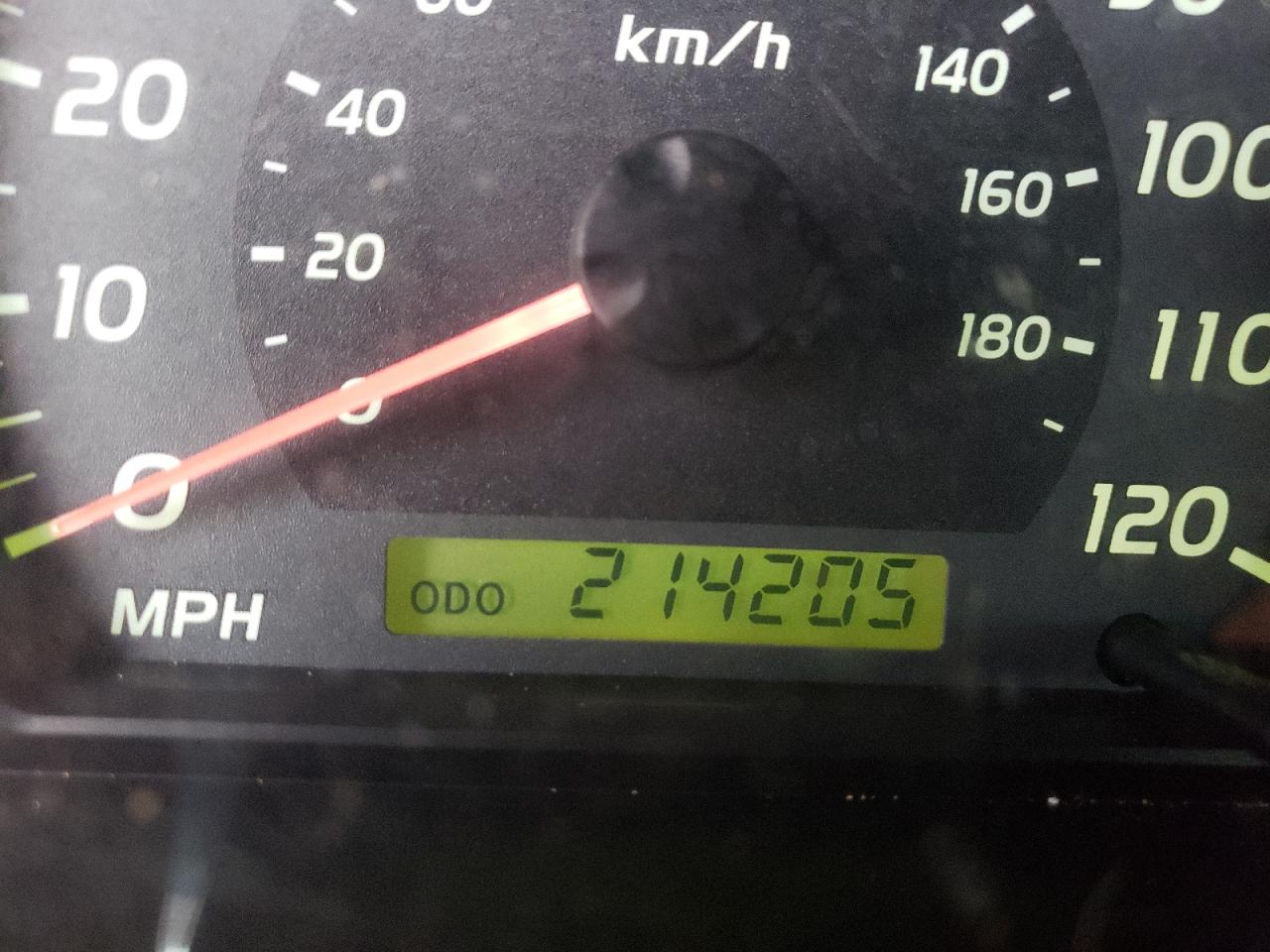 Photo 8 from auction – 2005 TOYOTA TUNDRA DOU with VIN 5TBDT44175S488024