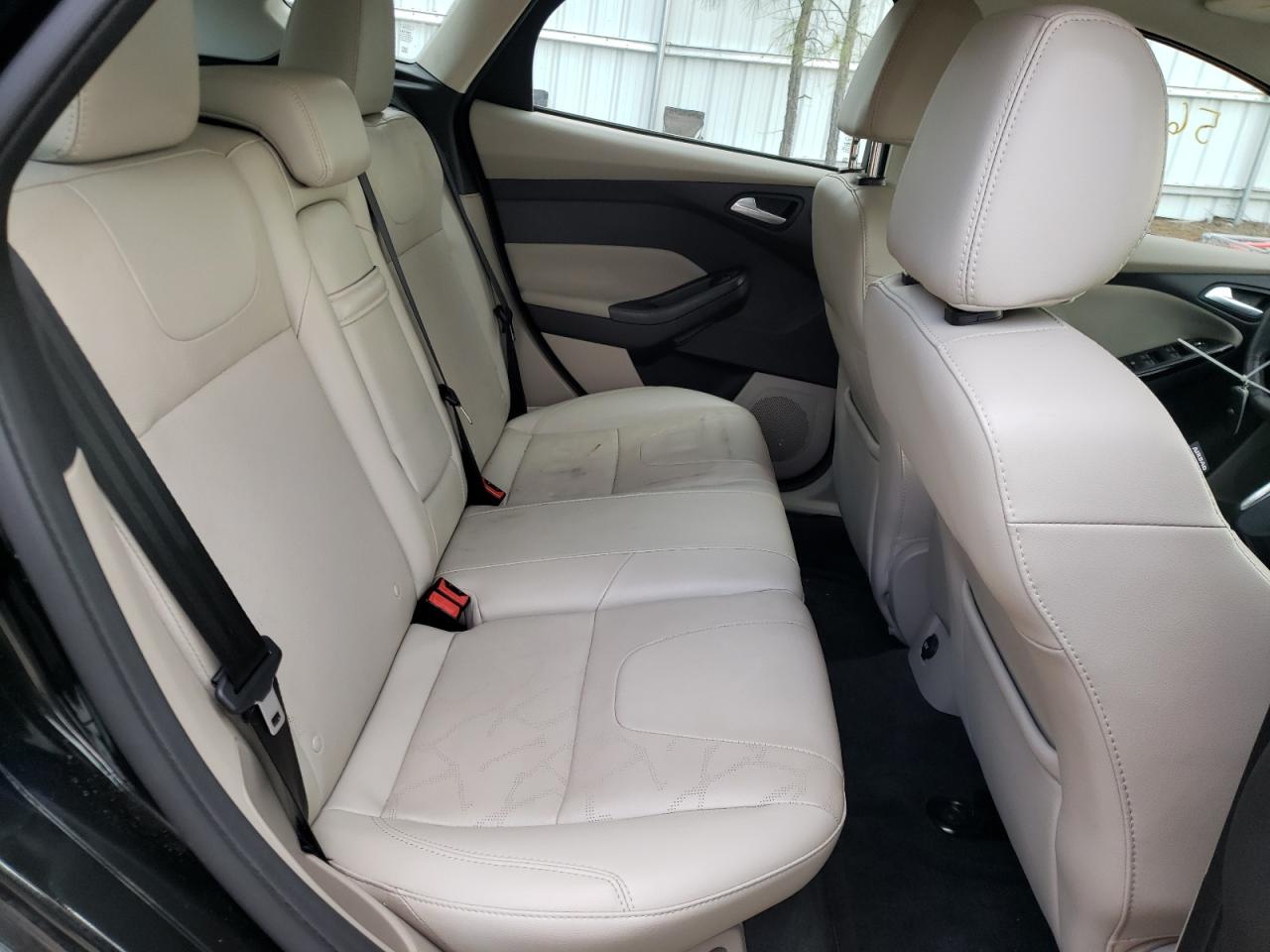 Photo 6 from auction – 2013 FORD FOCUS BEV with VIN 1FADP3R43DL251173
