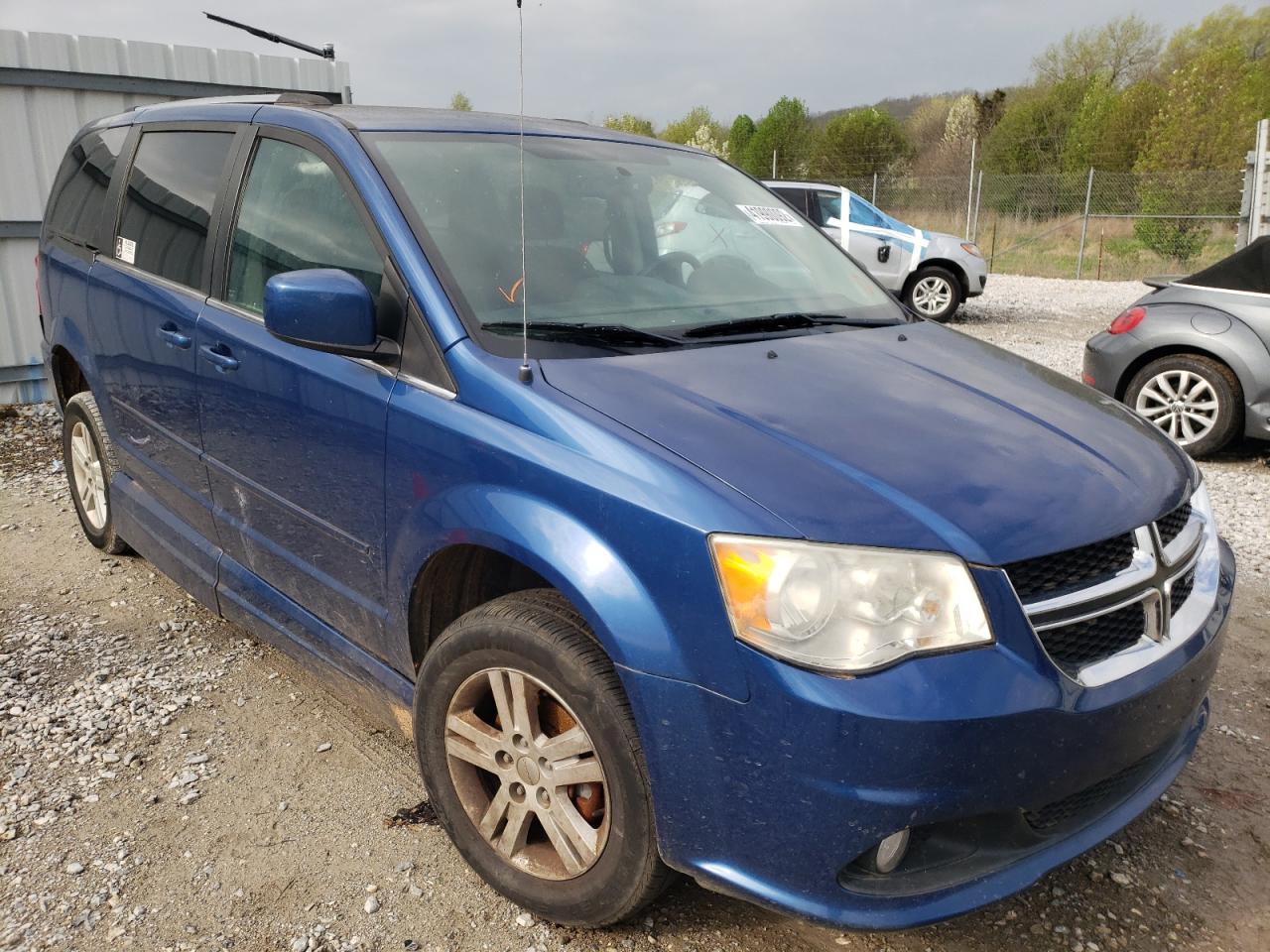 DODGE GRAND CARA 2011 with VIN 2D4RN5DG0BR711710 - Photo from auction