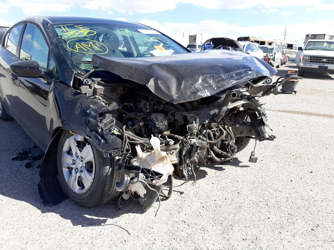 Photo 9 from auction – 2017 KIA FORTE LX with VIN 3KPFK4A72HE115435