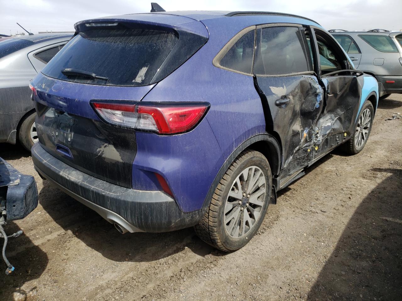 Photo 4 from auction – 2020 FORD ESCAPE SE with VIN 1FMCU9BZ8LUC29035