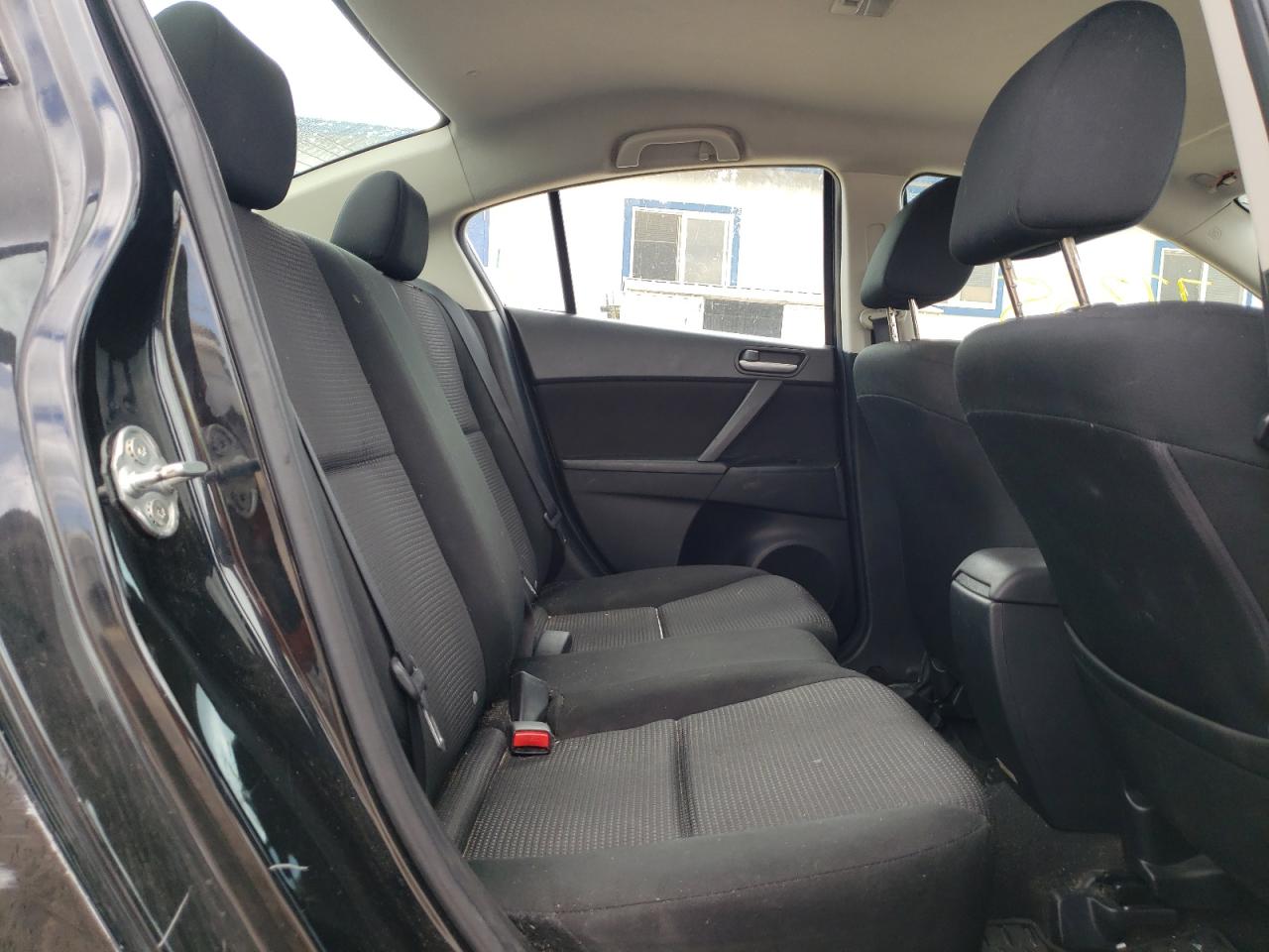 Photo 6 from auction – 2013 MAZDA 3 I with VIN JM1BL1UP8D1825734
