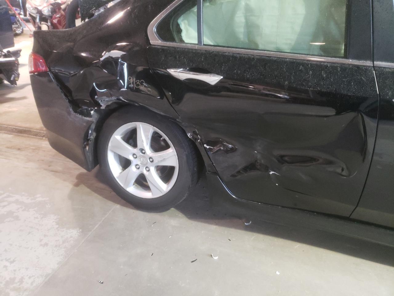 Photo 9 from auction – 2013 ACURA TSX SE with VIN JH4CU2F85DC002565
