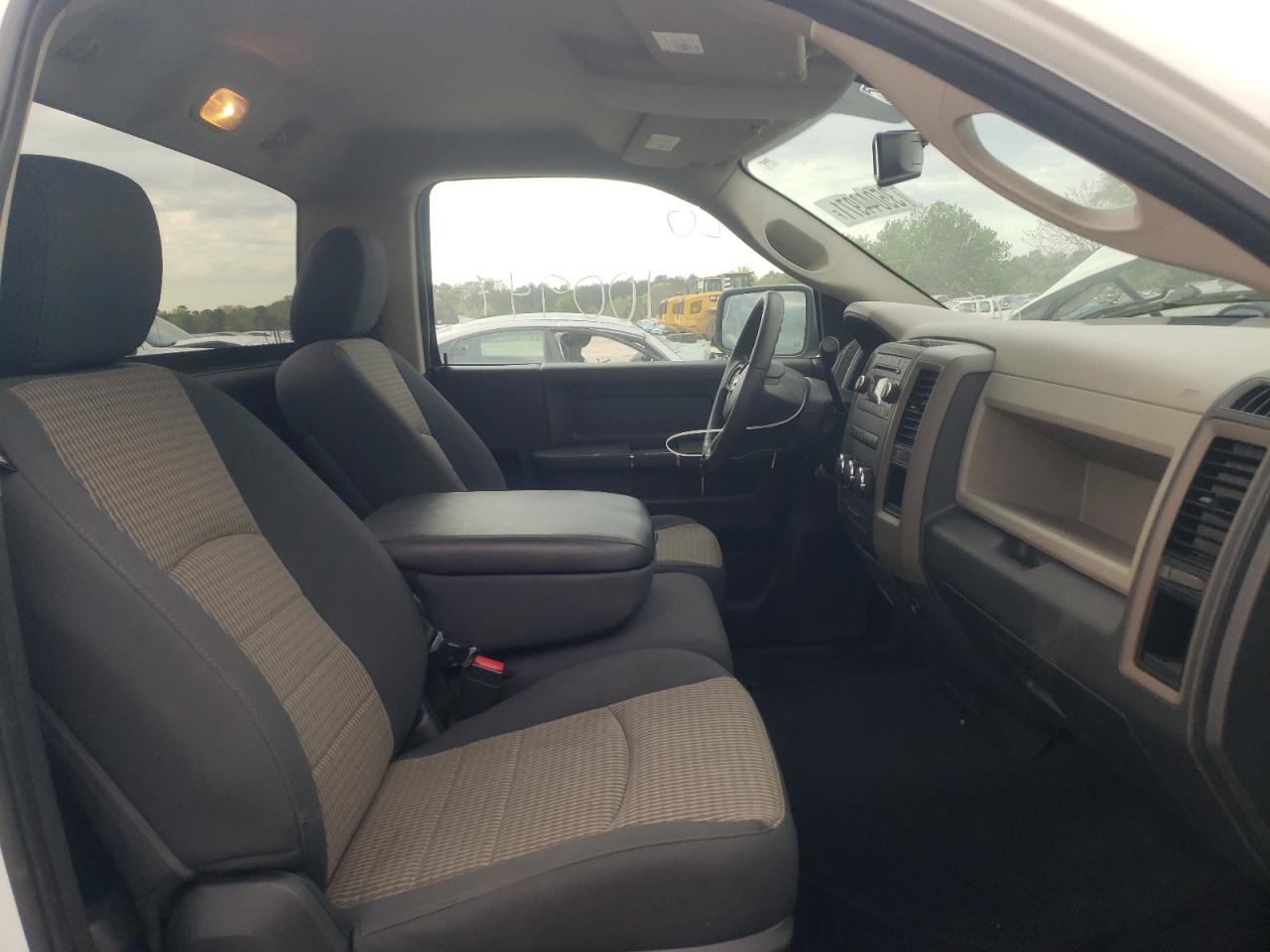 Фото 5 с аукциона – 2012 DODGE RAM 1500 S с VIN 3C6JD6AP0CG237196