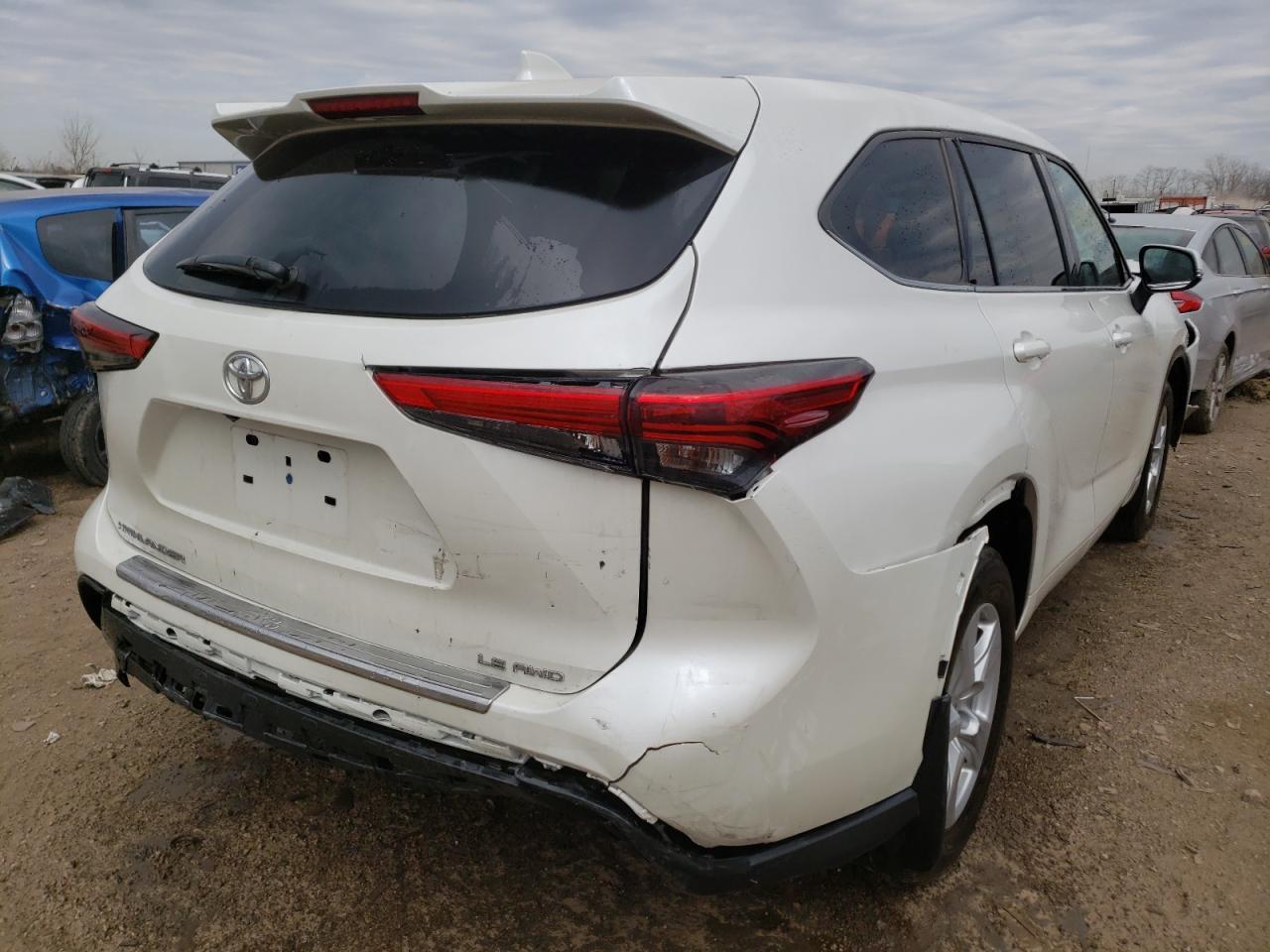 Photo 4 from auction – 2020 TOYOTA HIGHLANDER with VIN 5TDBZRBH0LS514115