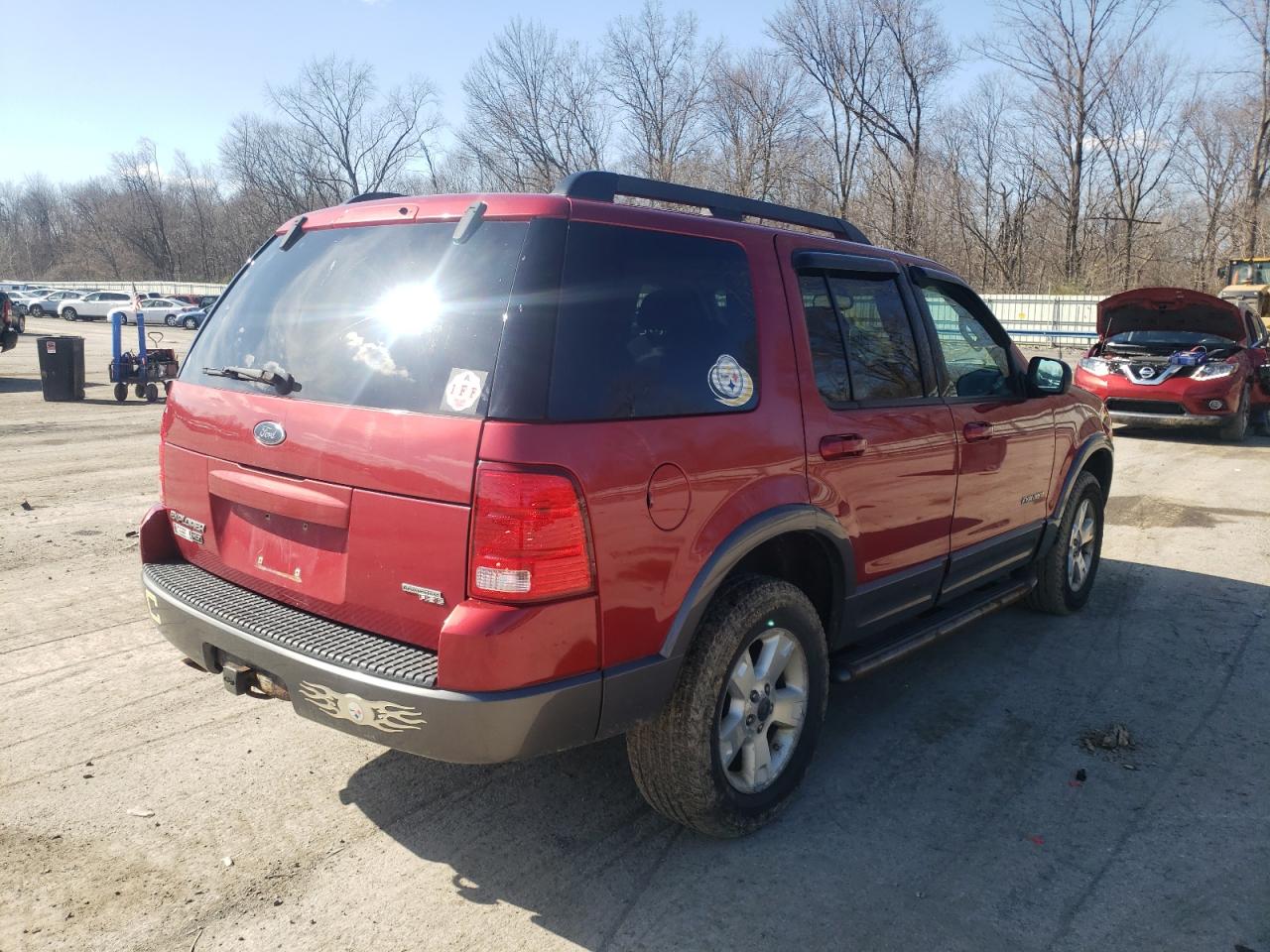 Zdjęcie 4 z aukcji – 2005 FORD EXPLORER X z VIN 1FMZU73K65UA63228