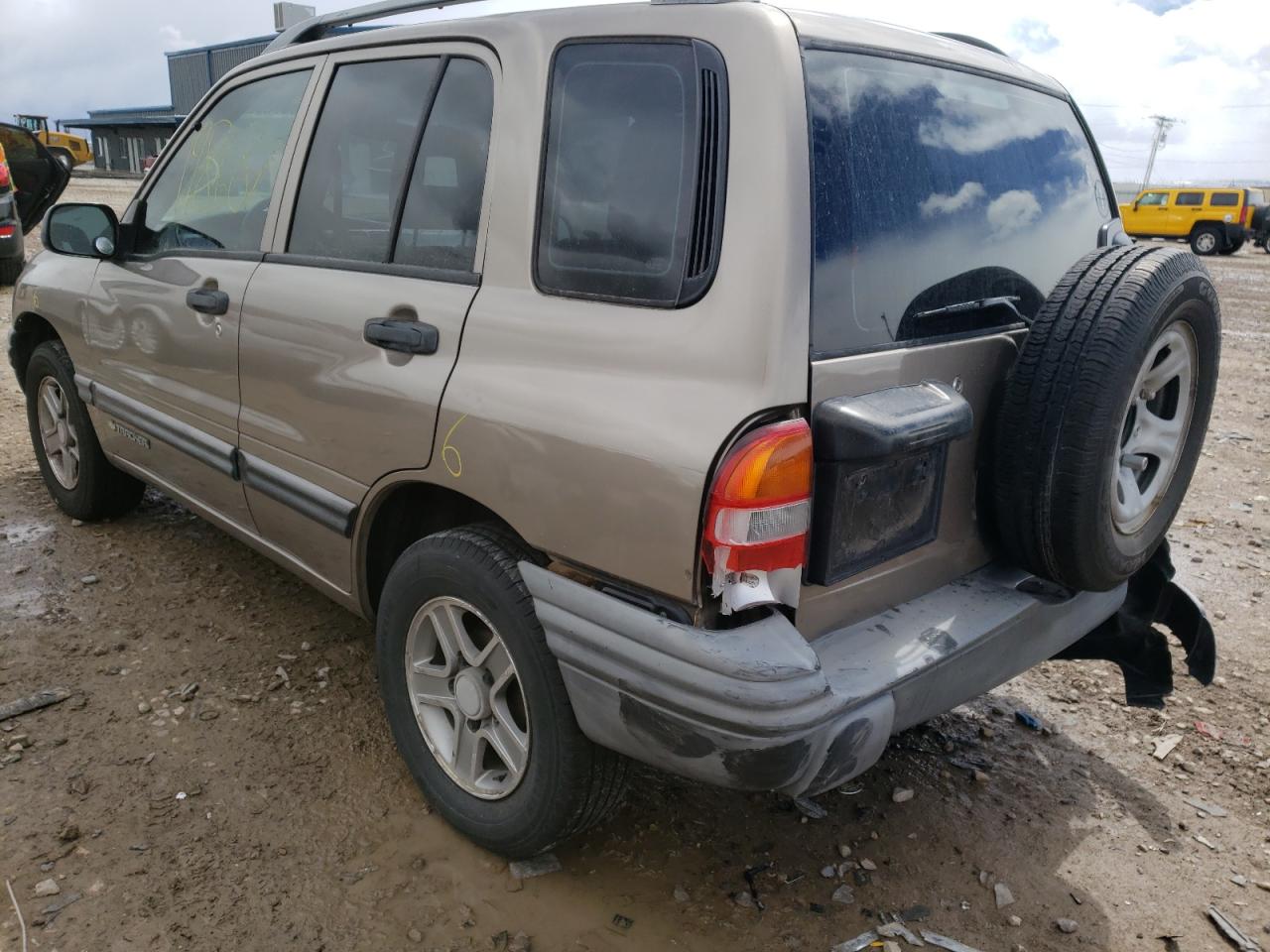 Photo 3 from auction – 2003 CHEVROLET TRACKER with VIN 2CNBE13C336945733