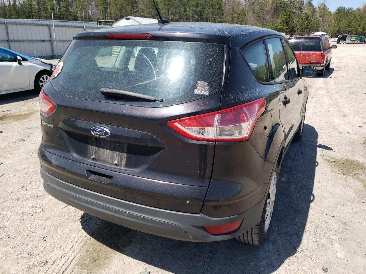 Photo 4 from auction – 2013 FORD ESCAPE S with VIN 1FMCU0F76DUA20141