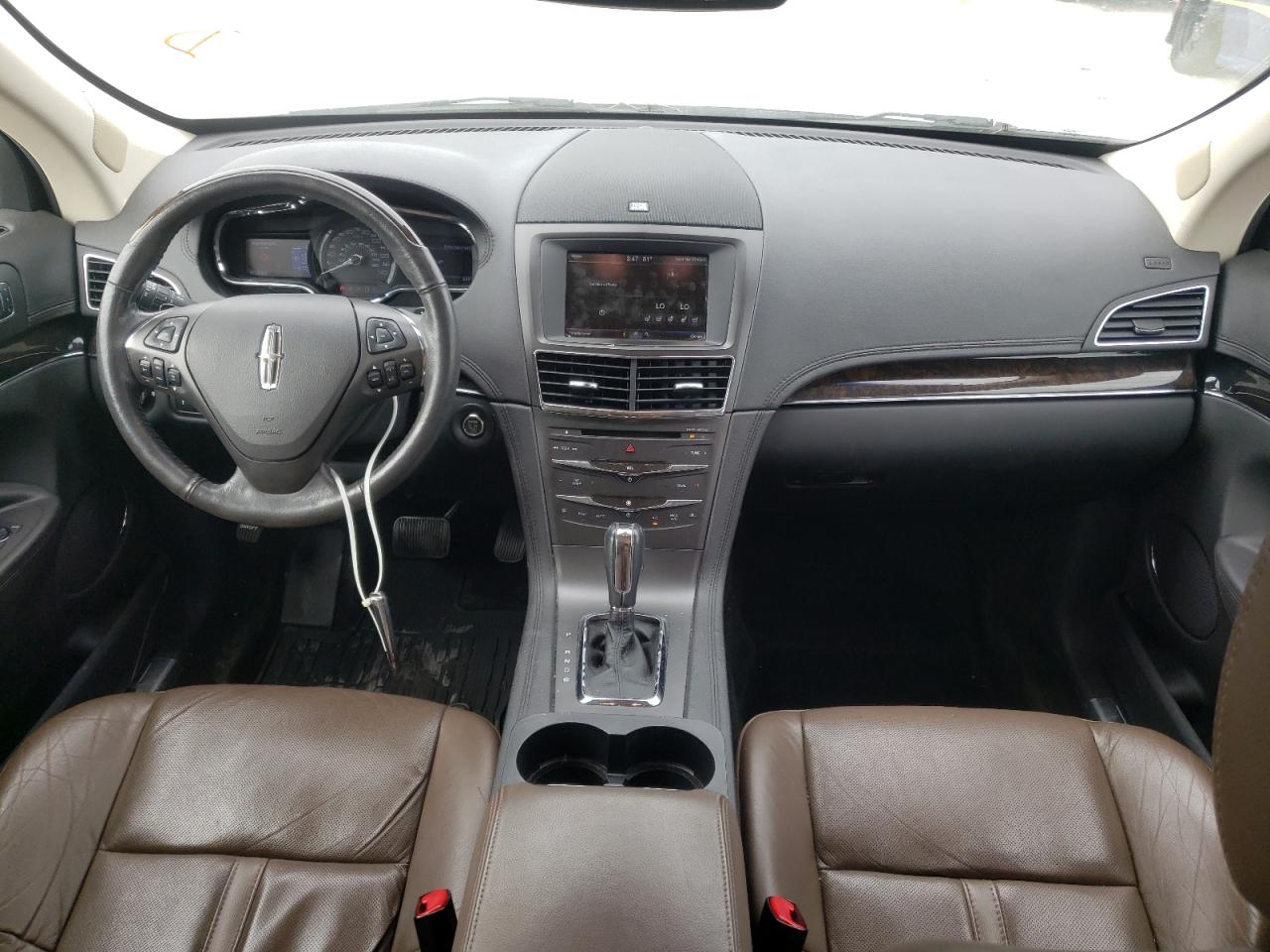 Zdjęcie 9 z aukcji – 2015 LINCOLN MKT z VIN 2LMHJ5AT1FBL04421