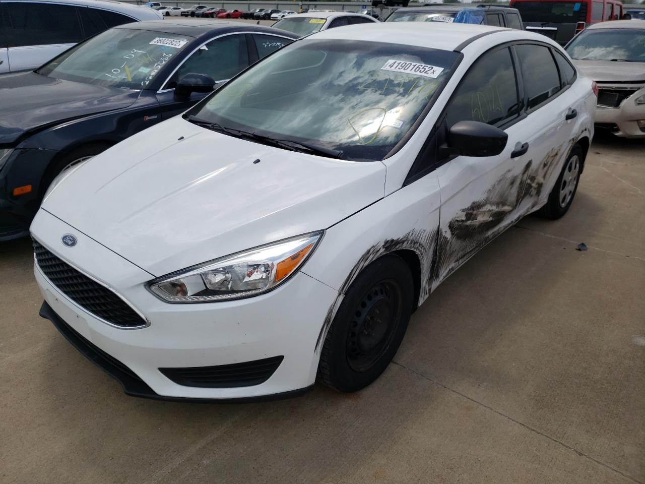 Photo 2 from auction – 2015 FORD FOCUS S with VIN 1FADP3E29FL219979