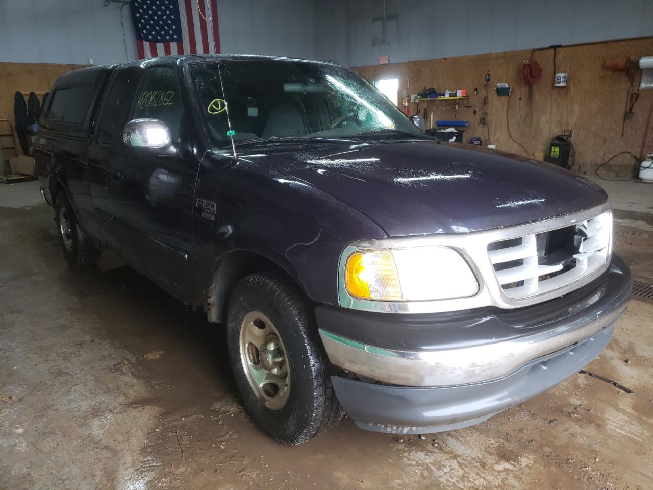 Photo 1 from auction – 1999 FORD F150 with VIN 1FTRX17WXXNC03574