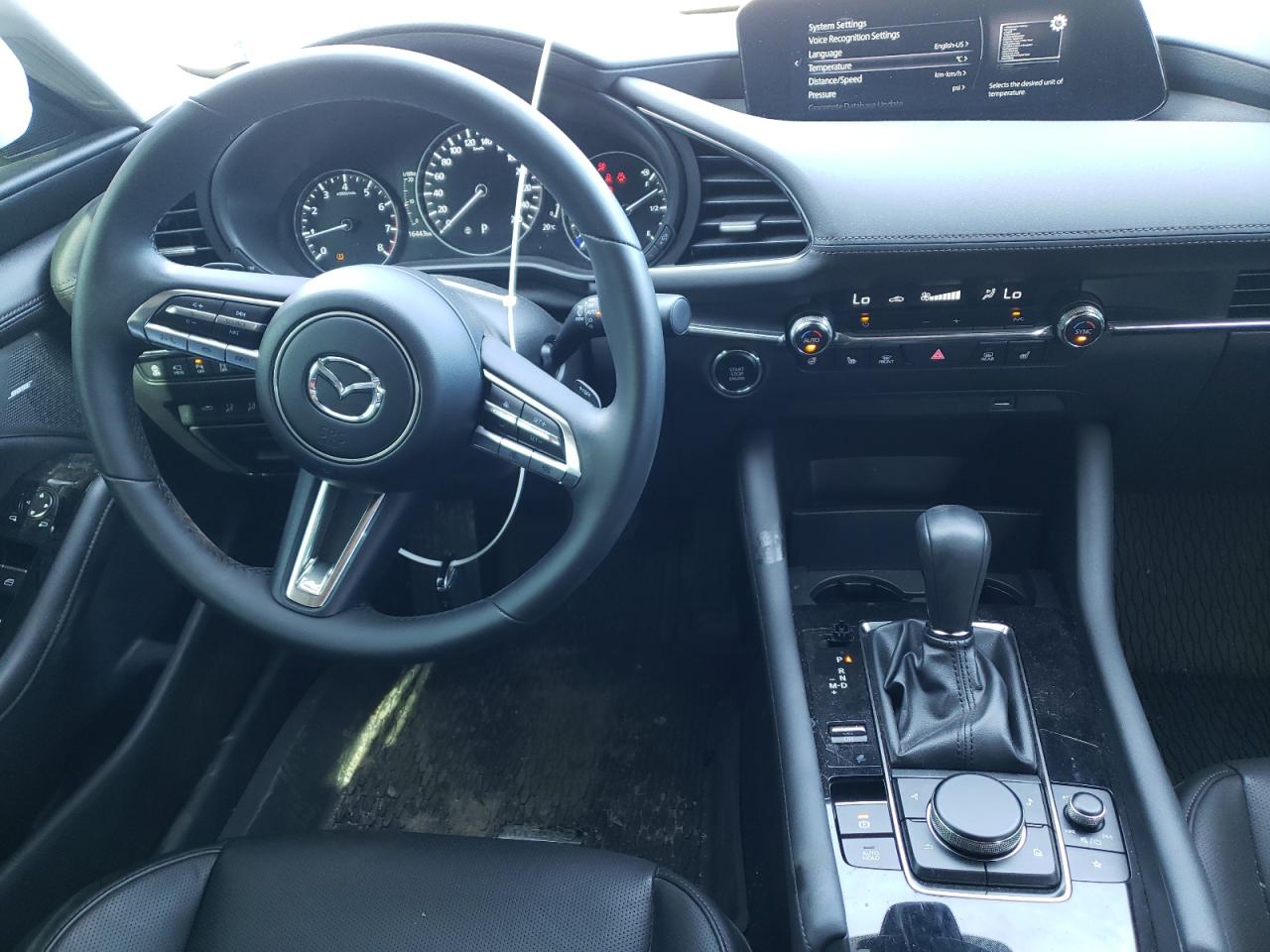 Photo 9 from auction – 2021 MAZDA 3 PREMIUM with VIN JM1BPBDL9M1325766