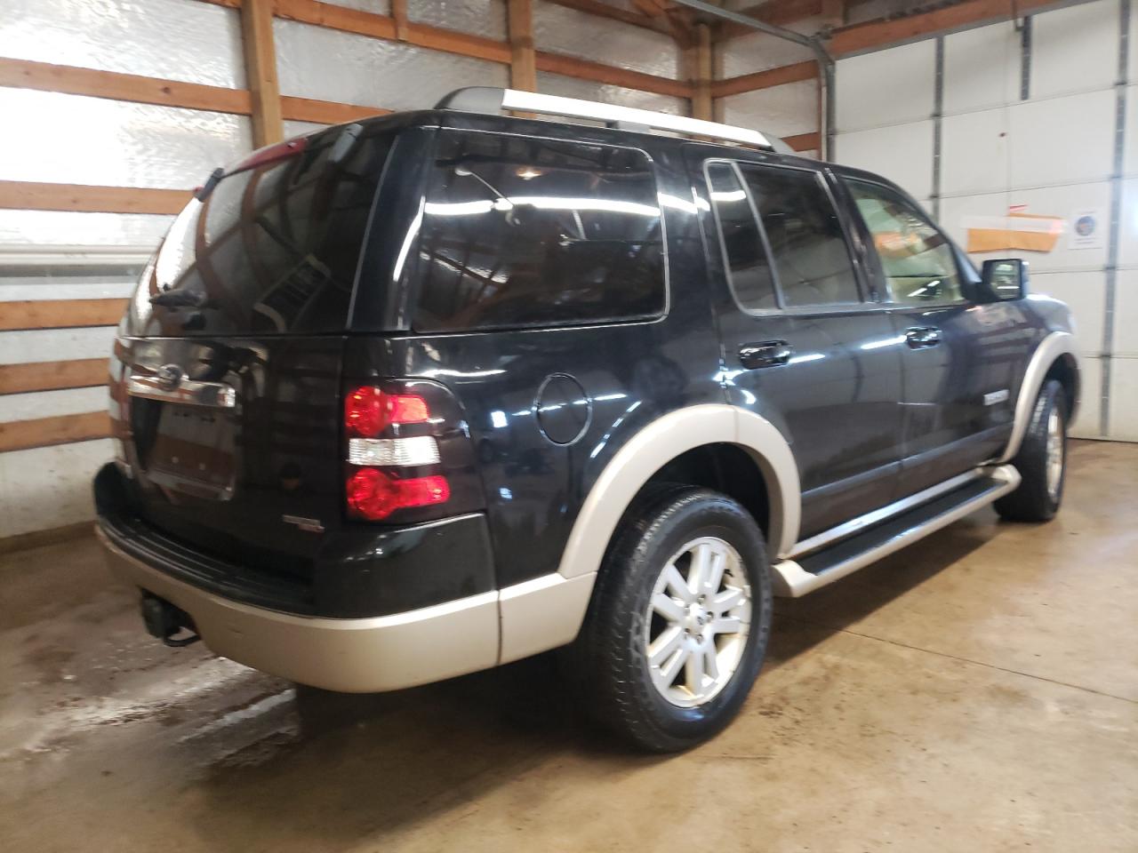 Photo 4 from auction – 2006 FORD EXPLORER E with VIN 1FMEU74E26UA91259