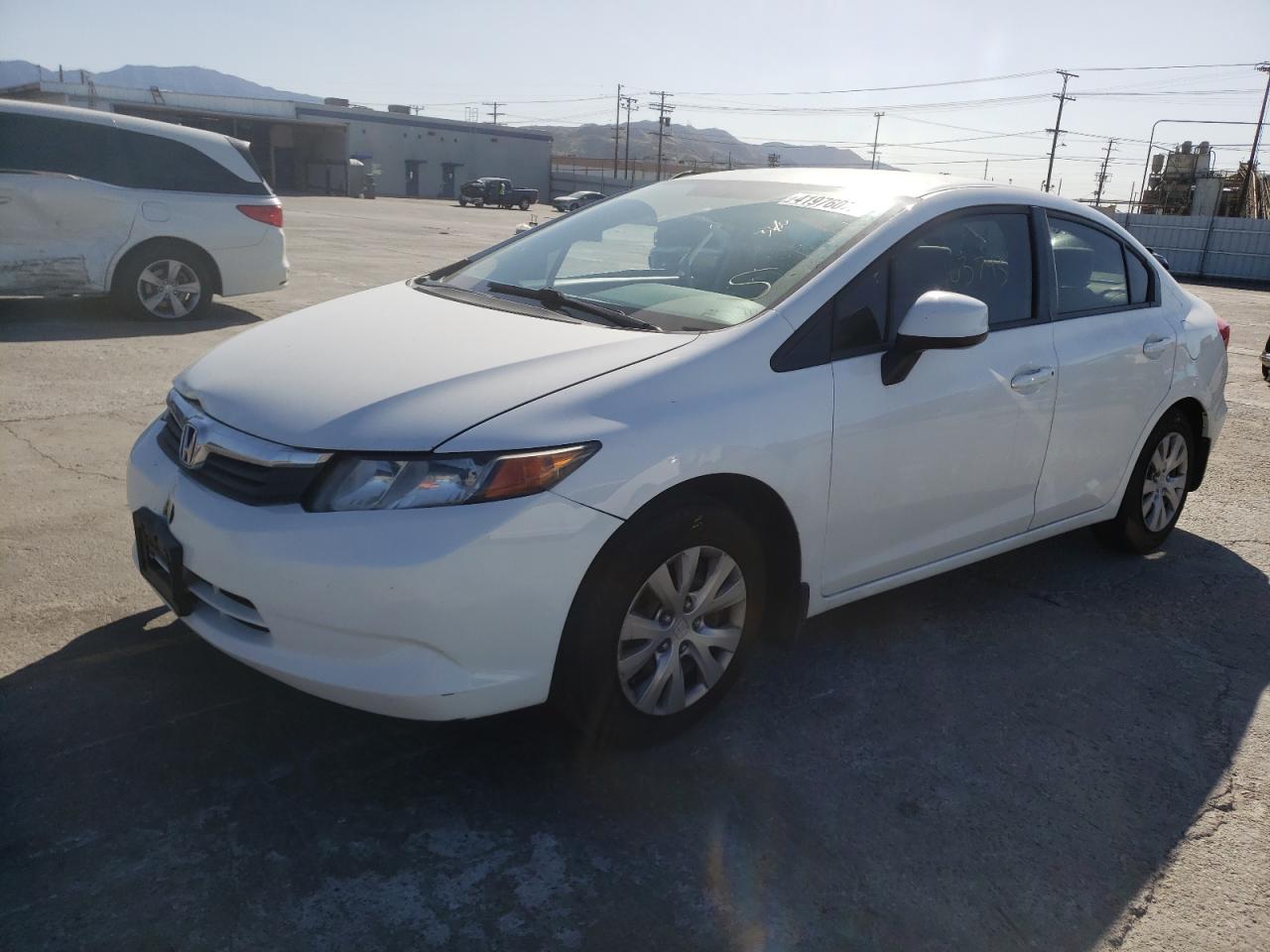 Photo 2 from auction – 2012 HONDA CIVIC LX with VIN 2HGFB2F59CH612329