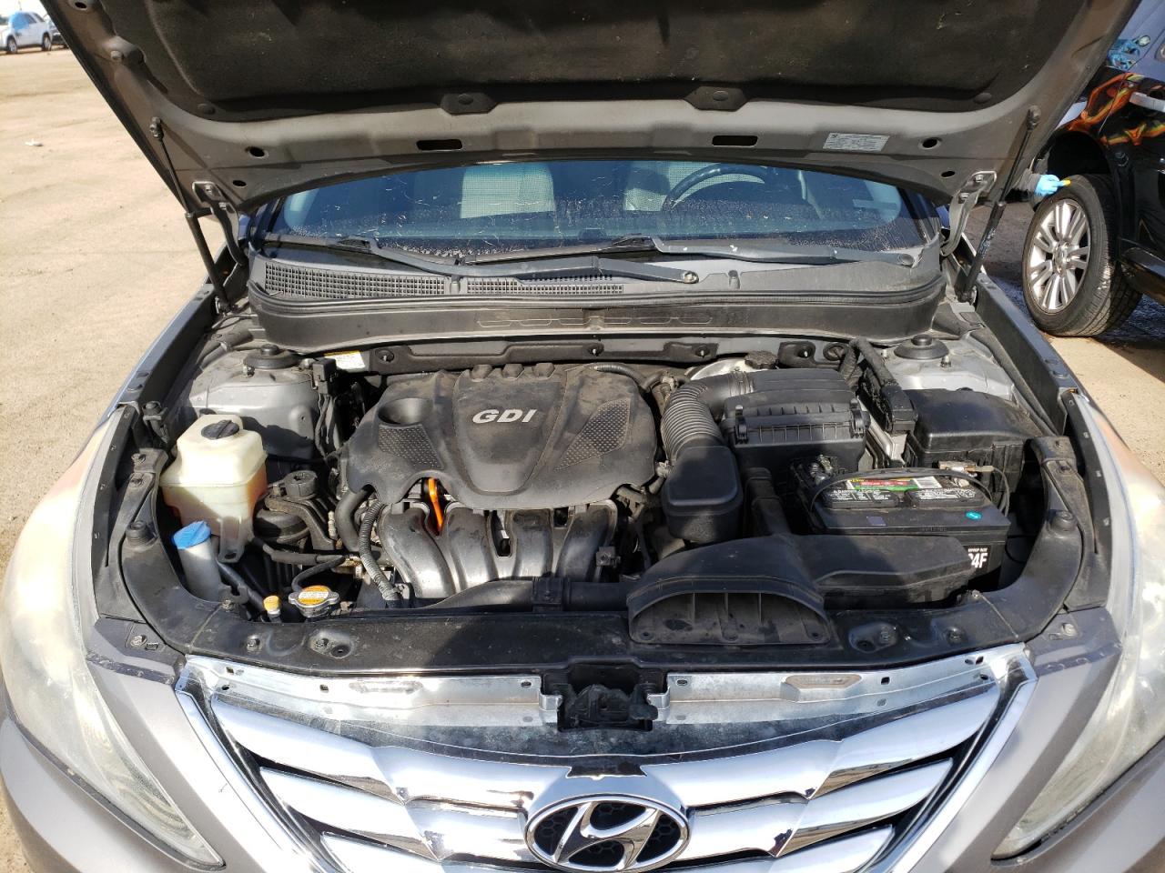 Photo 7 from auction – 2011 HYUNDAI SONATA SE with VIN 5NPEC4AC6BH037606