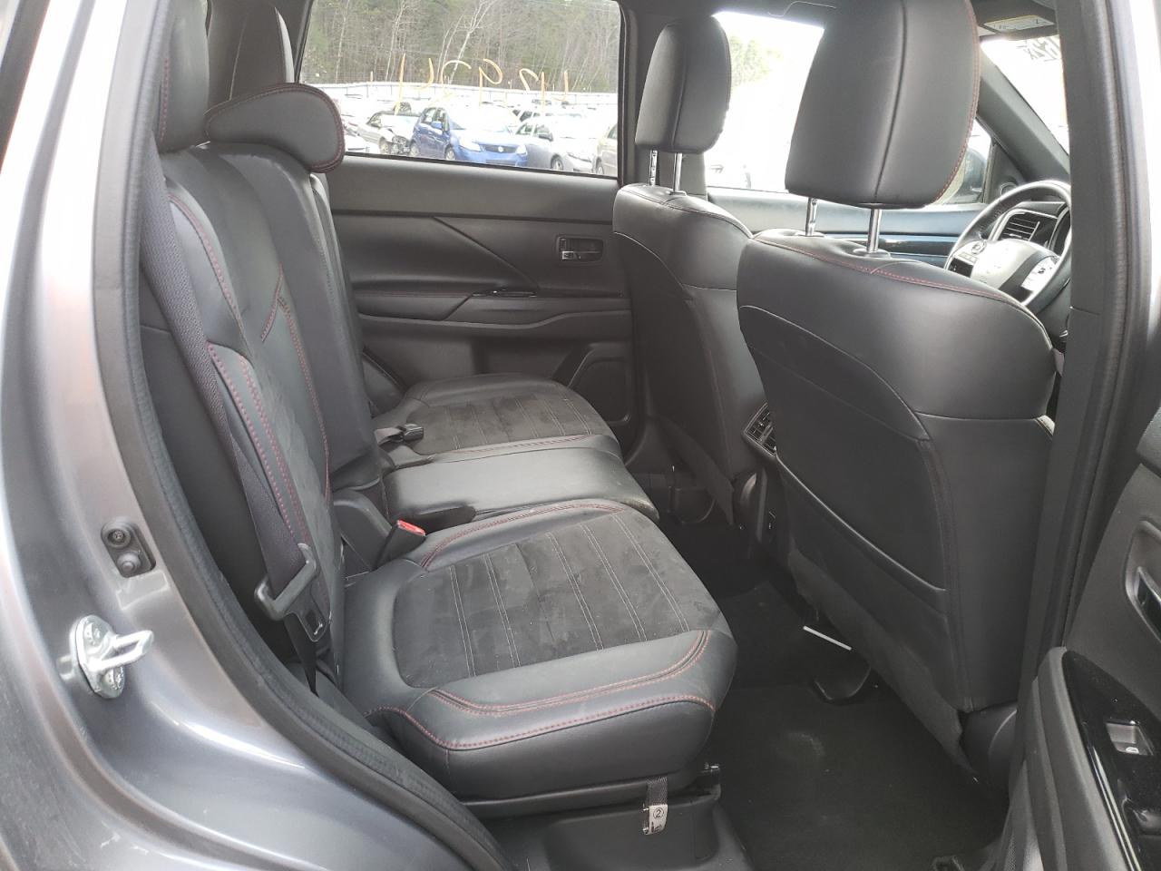 Photo 6 from auction – 2020 MITSUBISHI OUTLANDER with VIN JA4AD3A33LZ036407