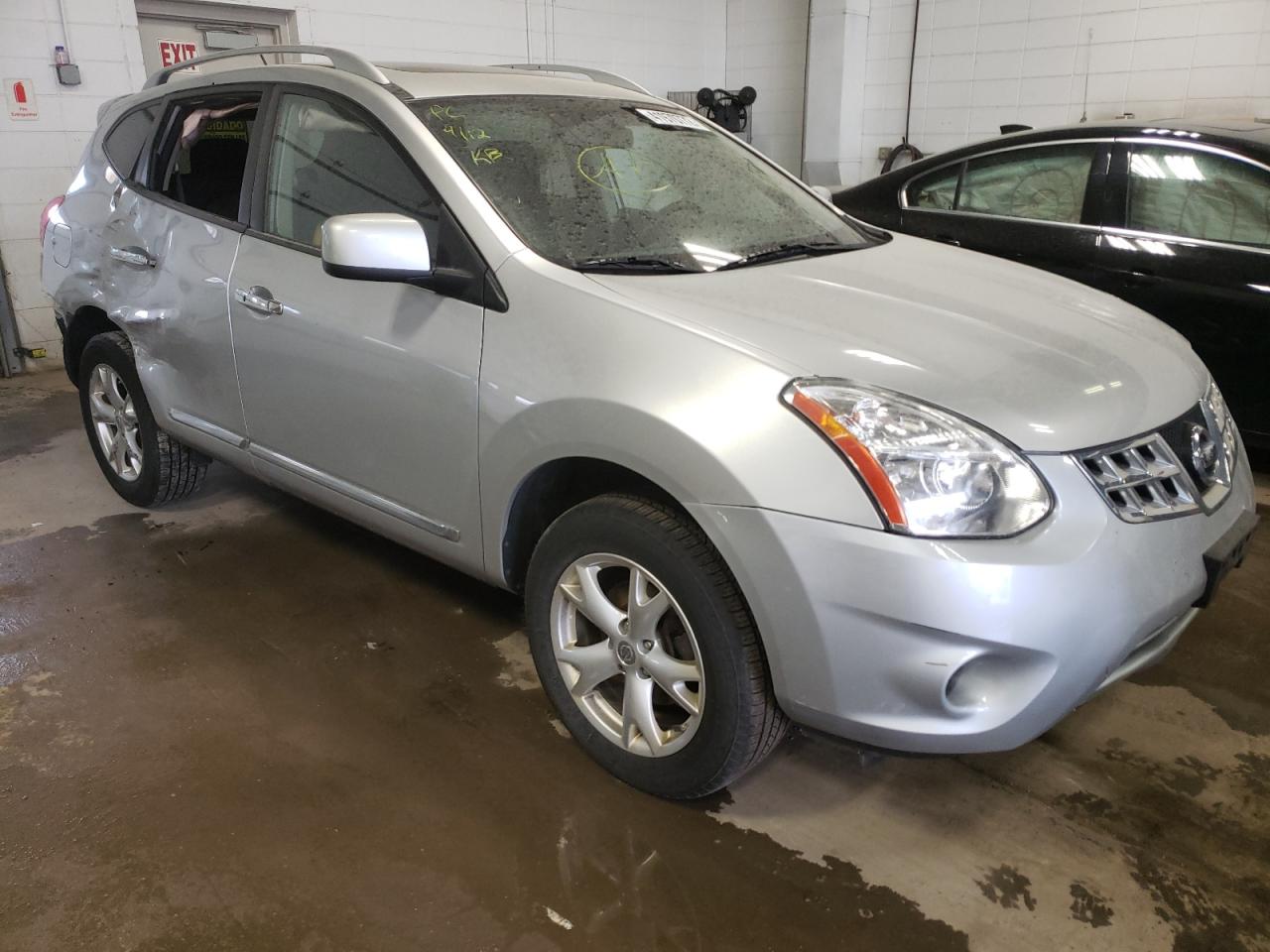 NISSAN ROGUE S 2011 with VIN JN8AS5MV2BW268246 - Photo from auction