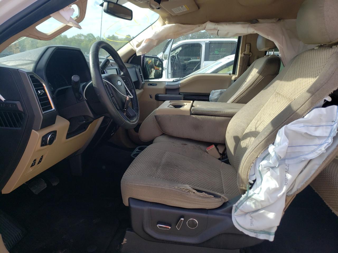 Photo 5 from auction – 2015 FORD F150 SUPER with VIN 1FTEX1CP0FFA14731