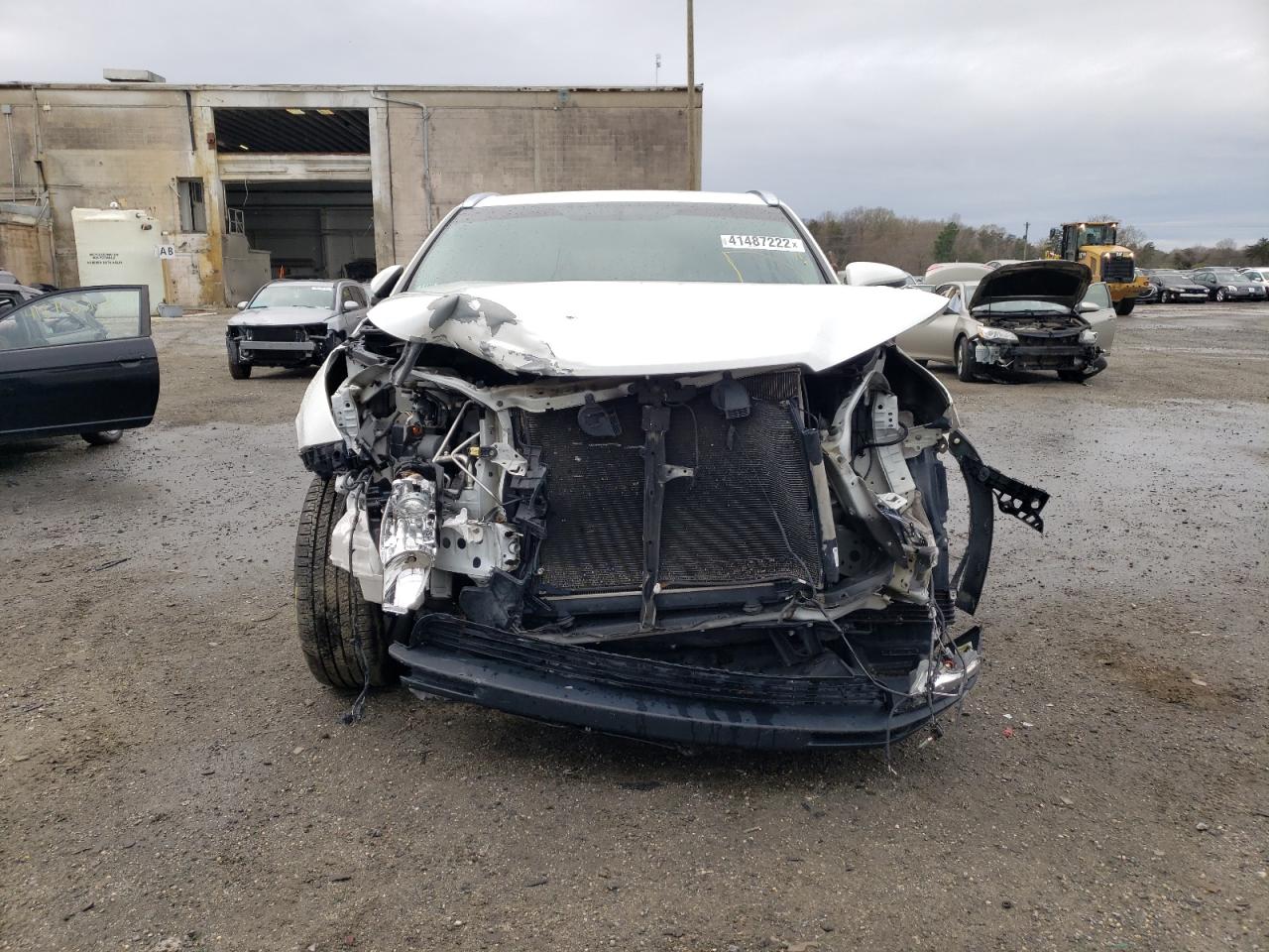Photo 9 from auction – 2016 TOYOTA HIGHLANDER with VIN 5TDDKRFH8GS309610