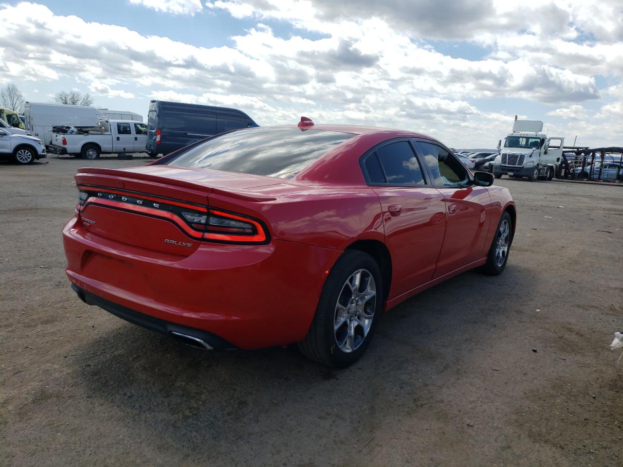 Photo 4 from auction – 2015 DODGE CHARGER SX with VIN 2C3CDXJG0FH841637