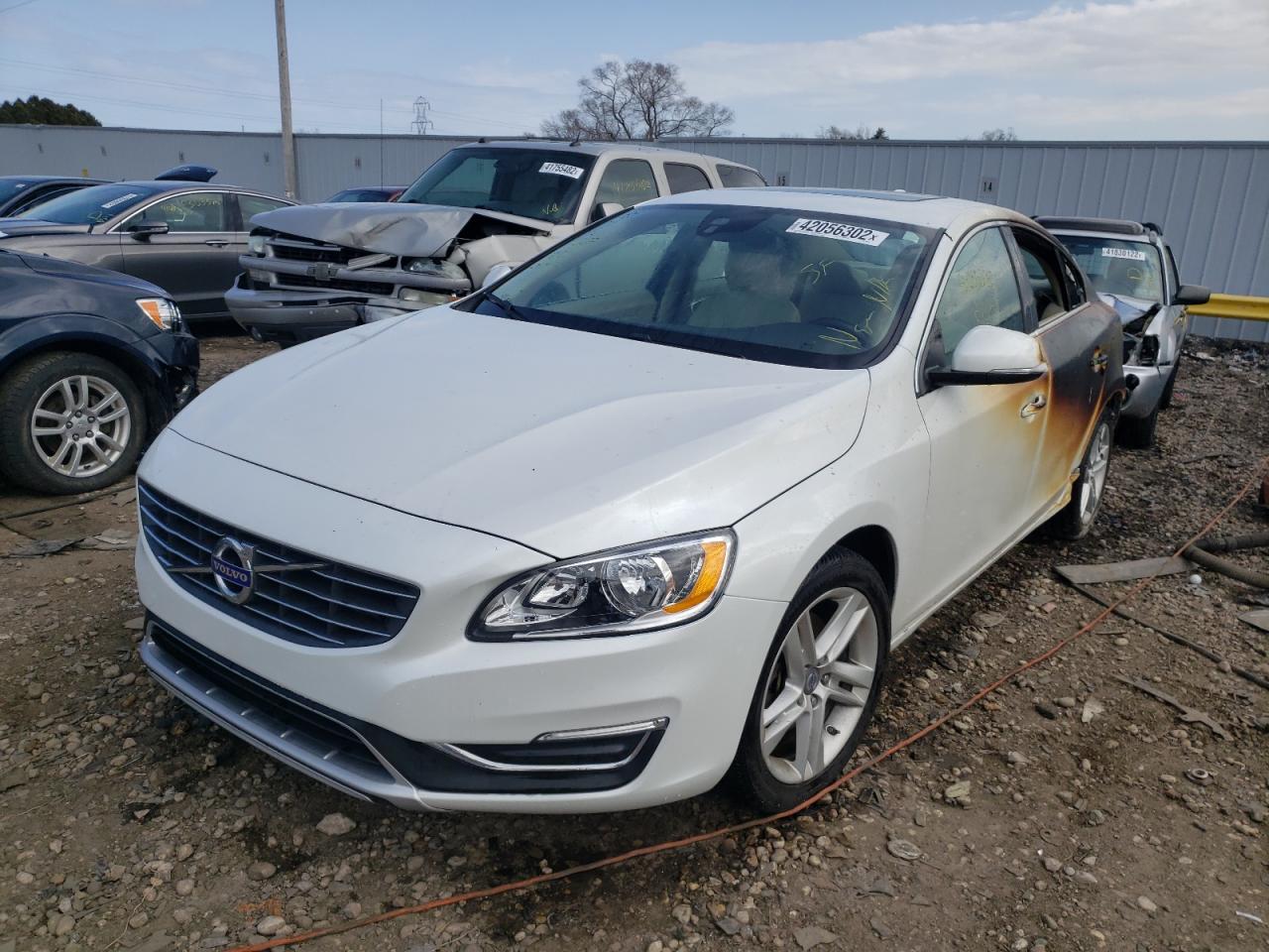 Photo 2 from auction – 2015 VOLVO S60 PREMIE with VIN YV126MFB5F2304326