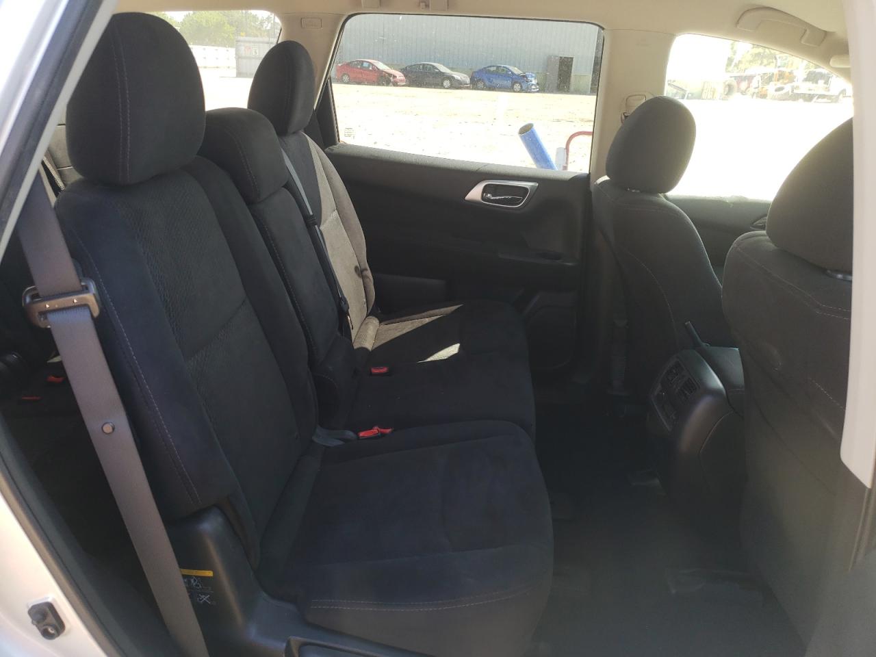 Photo 6 from auction – 2015 NISSAN PATHFINDER with VIN 5N1AR2MM6FC646486