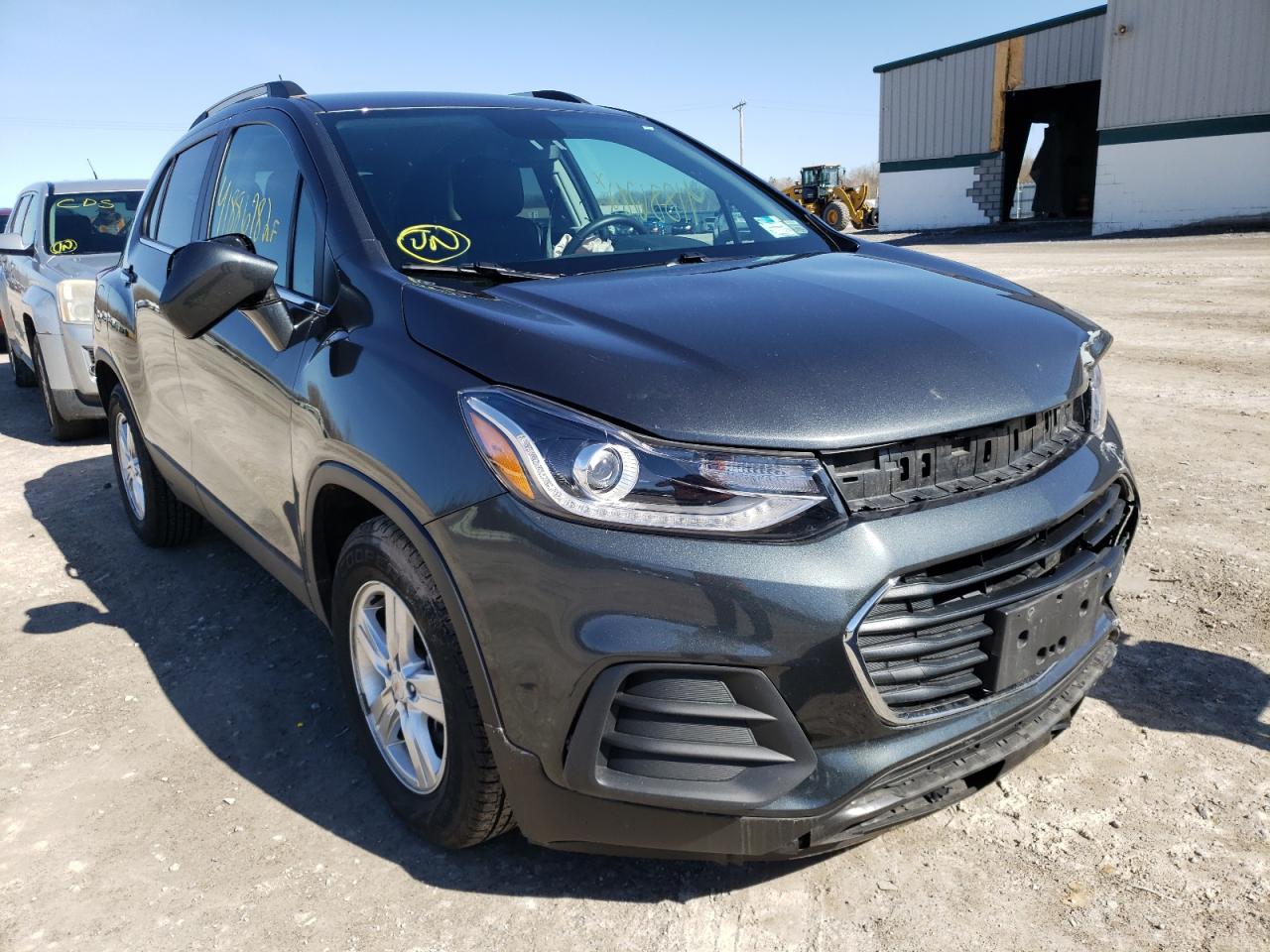 CHEVROLET TRAX 1LT 2018 with VIN KL7CJLSB1JB586463 - Photo from auction